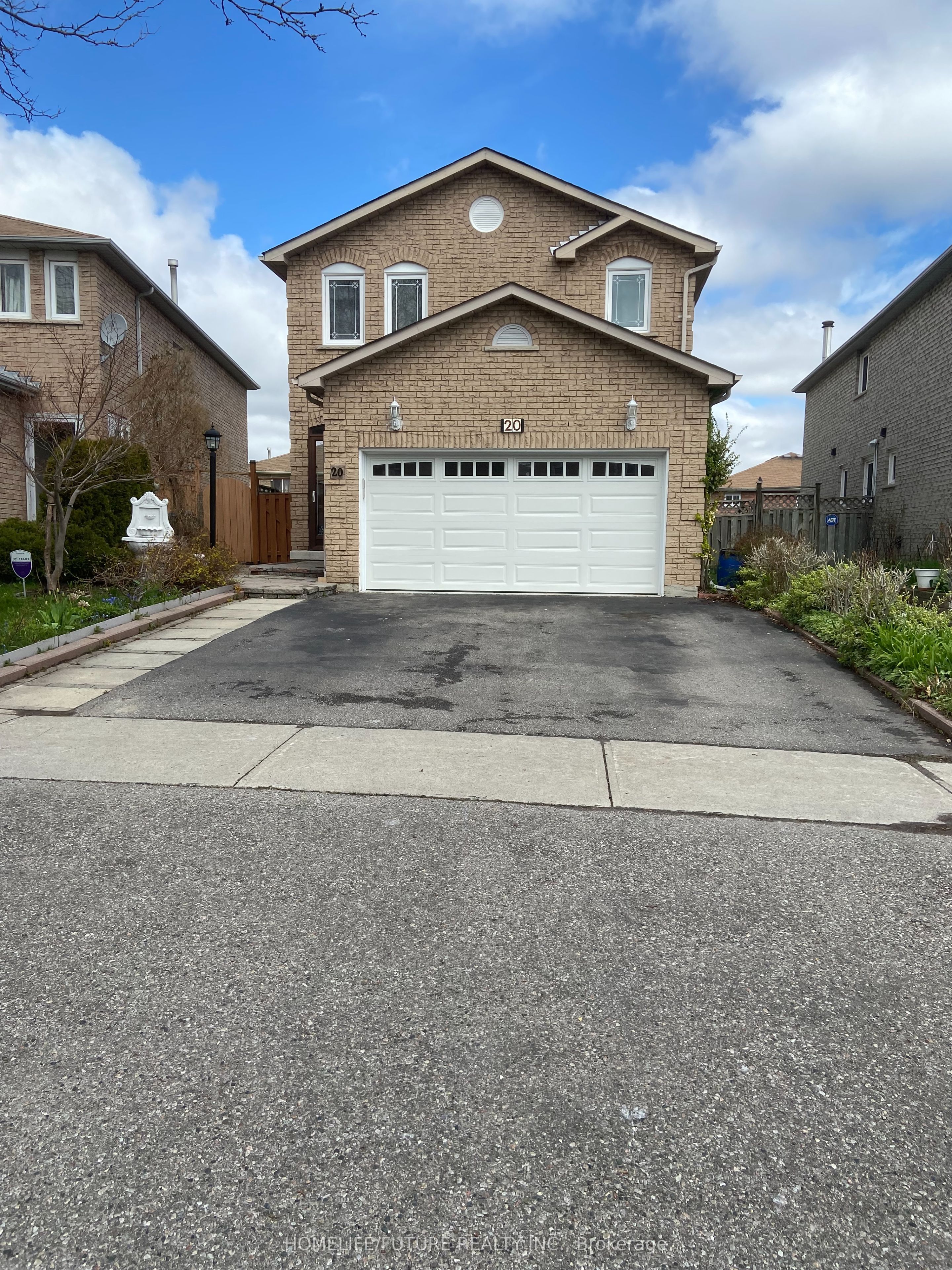 20 Goodall Drive Main & 2nd Flr, Toronto, ON M1B 5C9