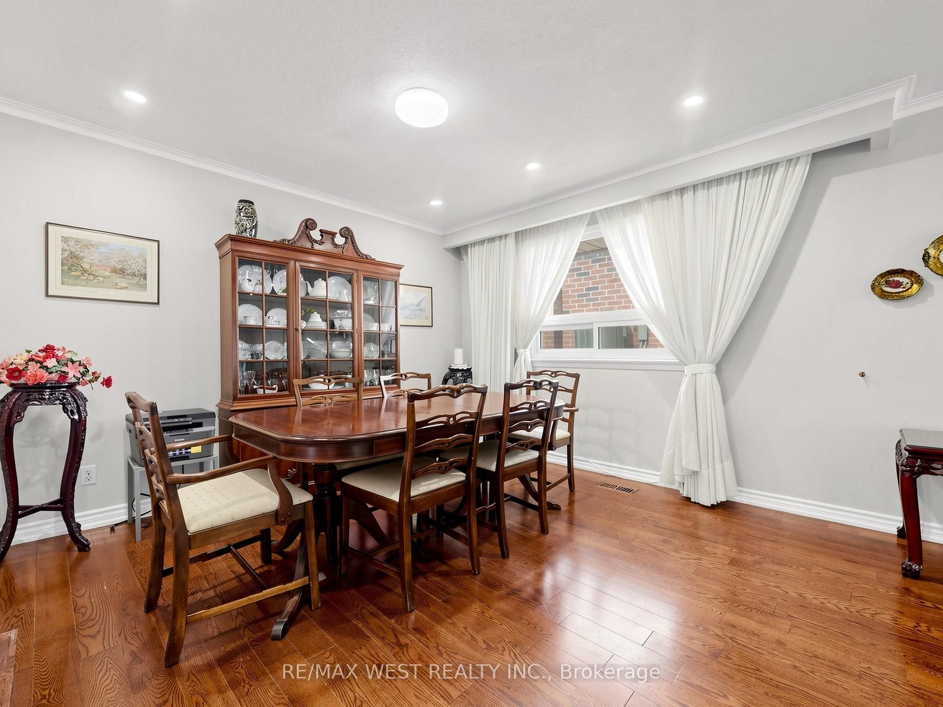 41 Burnview Crescent, Toronto, ON M1H 1B4 photo 4