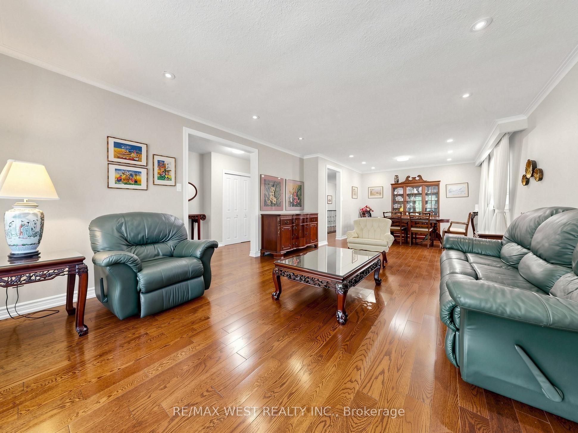 41 Burnview Crescent, Toronto, ON M1H 1B4 photo 5