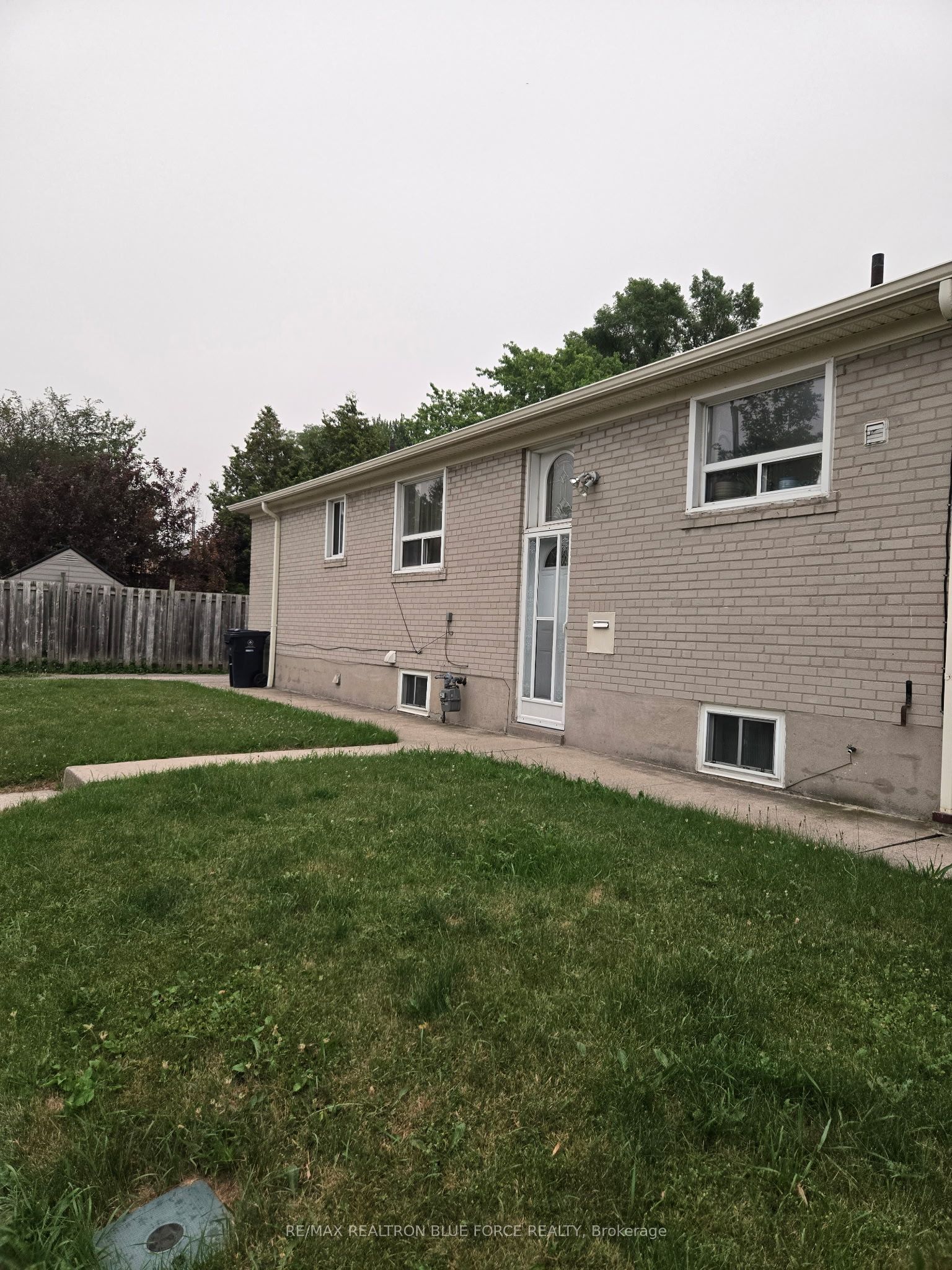 103 Santamonica Boulevard, Toronto, ON M1L 4H3 photo 5