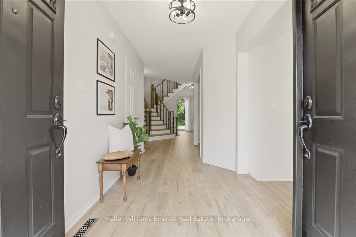 70 Willowbrook Drive, Whitby, ON L1R 2A8 photo 5