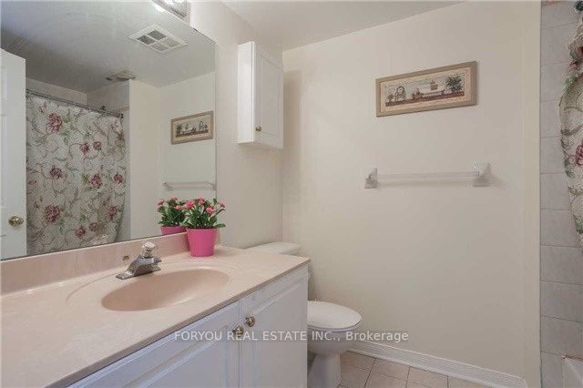 29 Rosebank Drive 903, Toronto, ON M1B 5Y7 photo 5
