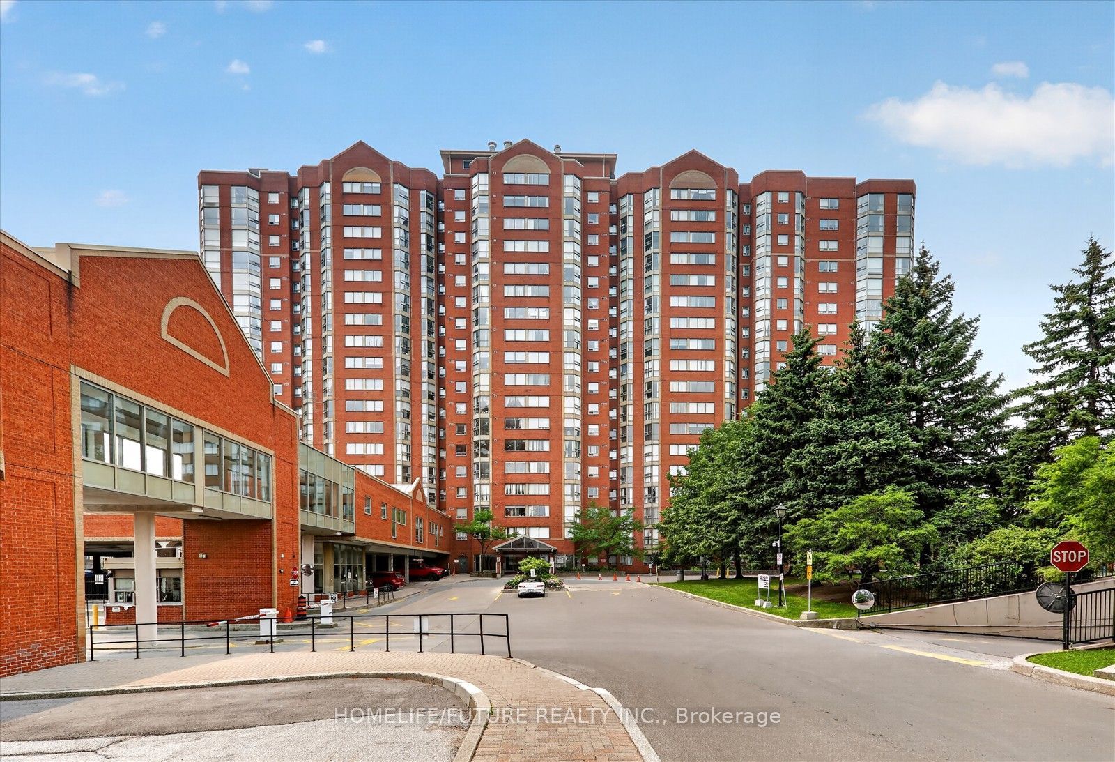 2460 Eglinton Avenue E 708, Toronto, ON M1K 5J7 photo 2