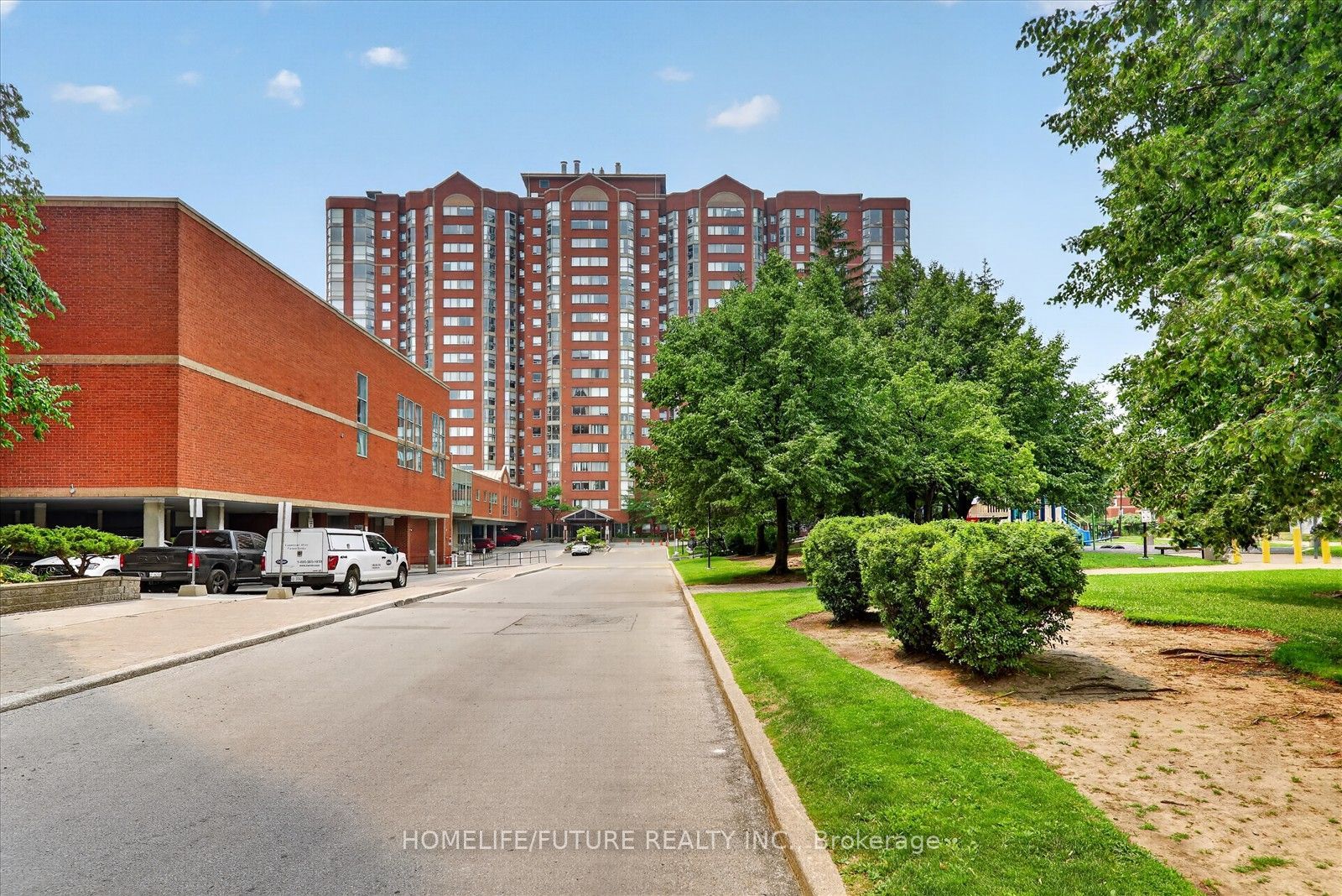 2460 Eglinton Avenue E 708, Toronto, ON M1K 5J7 photo 4