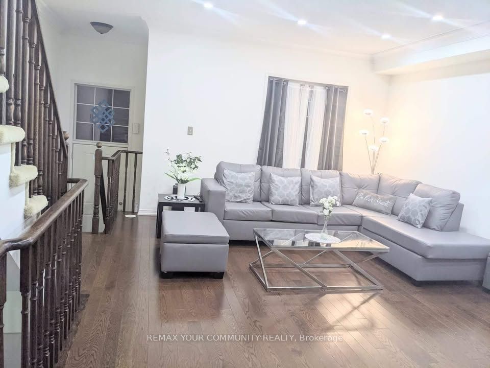 98 John Bell Crescent, Toronto, ON M1L 0G5 photo 4