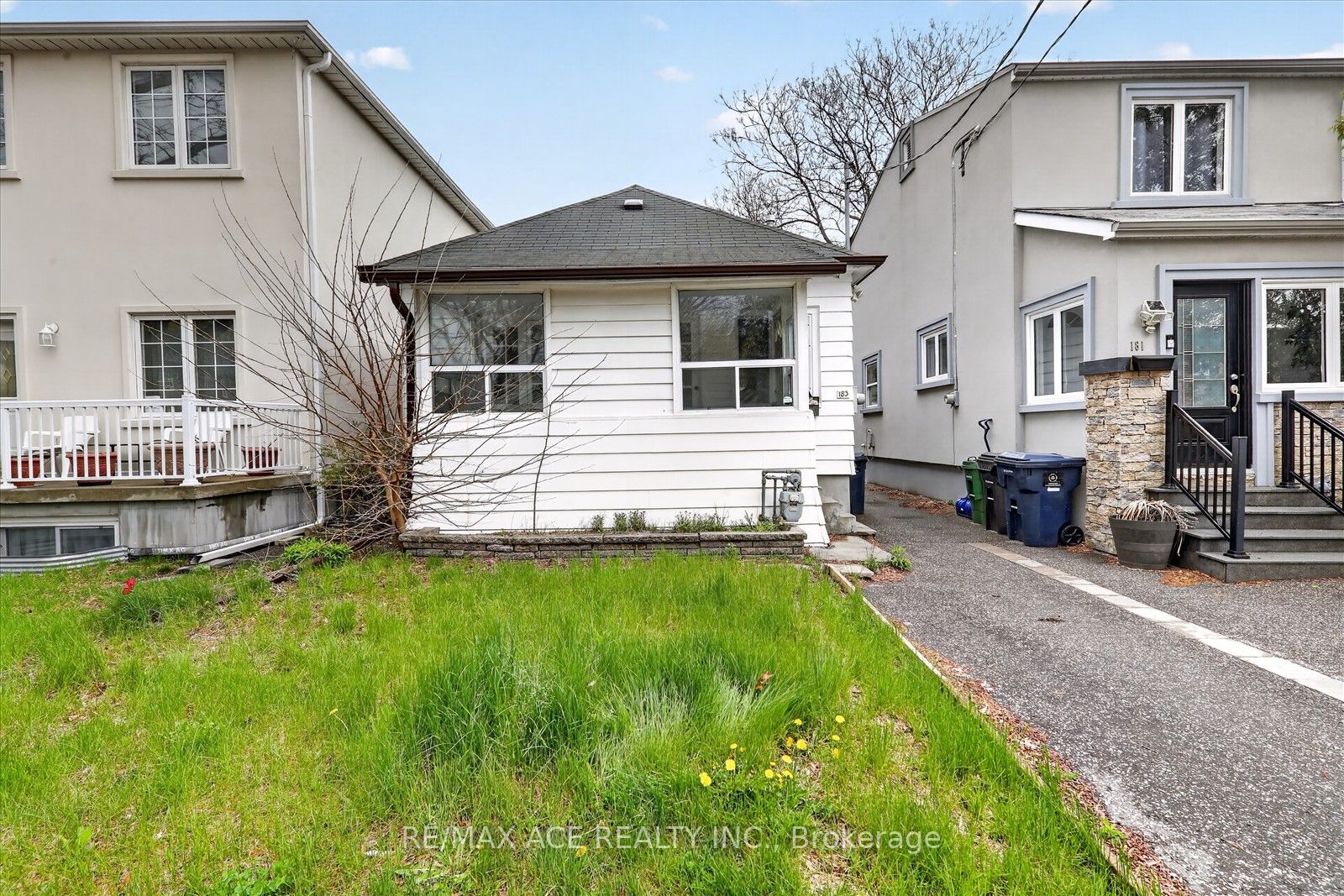 183 Glebemount Avenue, Toronto, ON M4C 3S9 photo 3