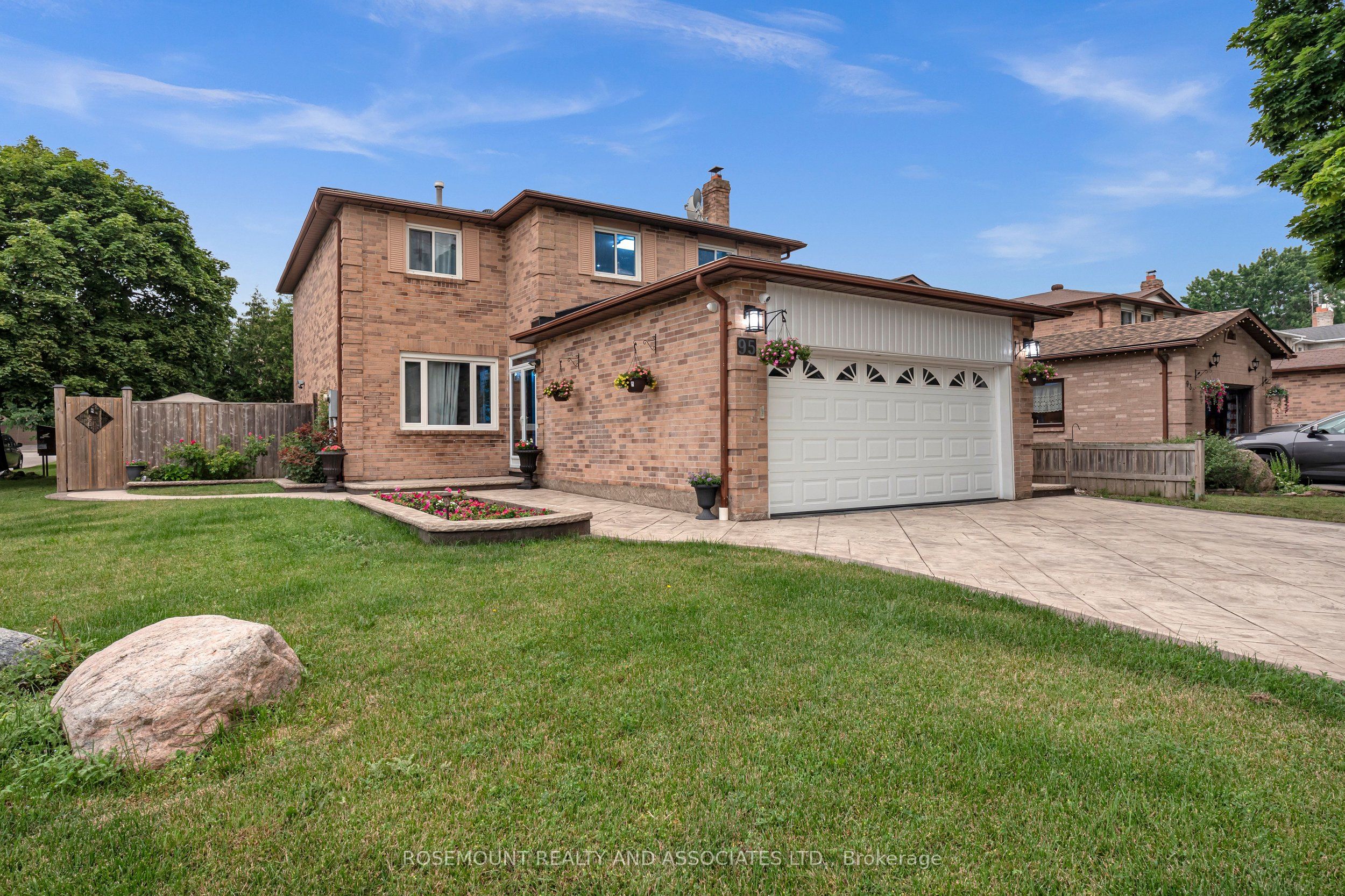 95 Rotherglen N Road N, Ajax, ON L1T 1T4