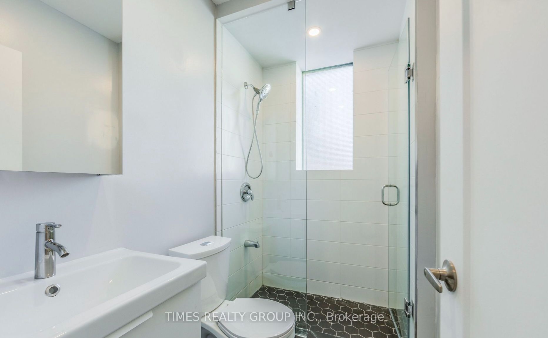 1480 Dundas Street E 5, Toronto, ON M4M 1S9 photo 5