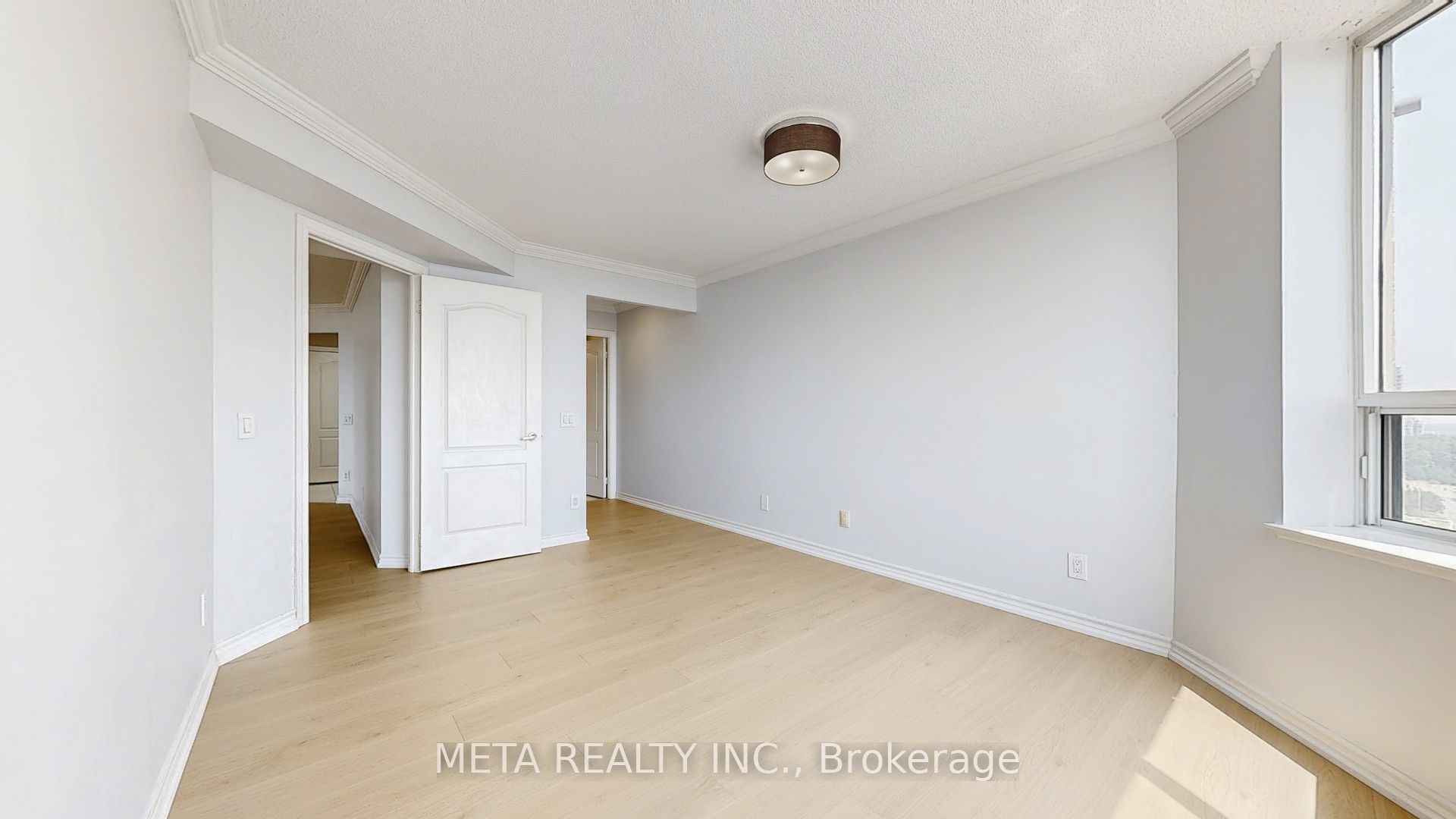 115 Omni Drive 2101, Toronto, ON M1P 5B4 photo 2