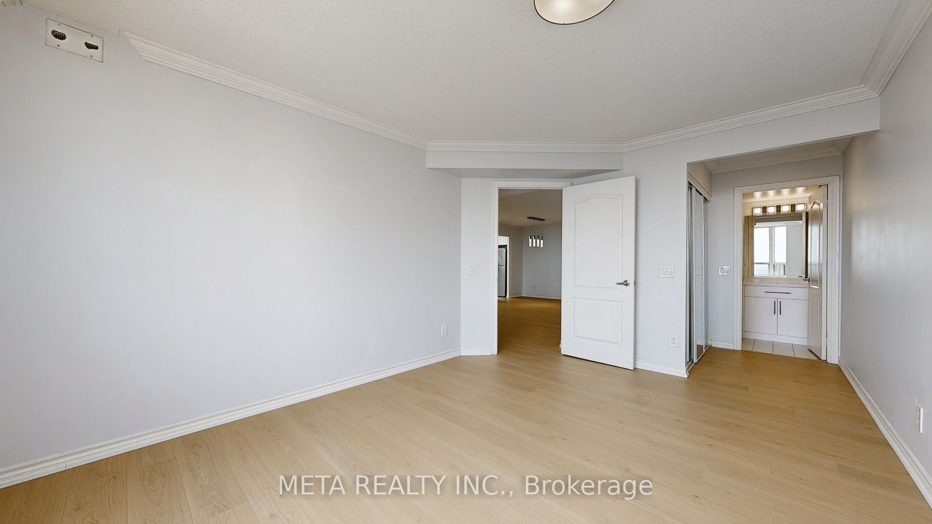 115 Omni Drive 2101, Toronto, ON M1P 5B4 photo 4