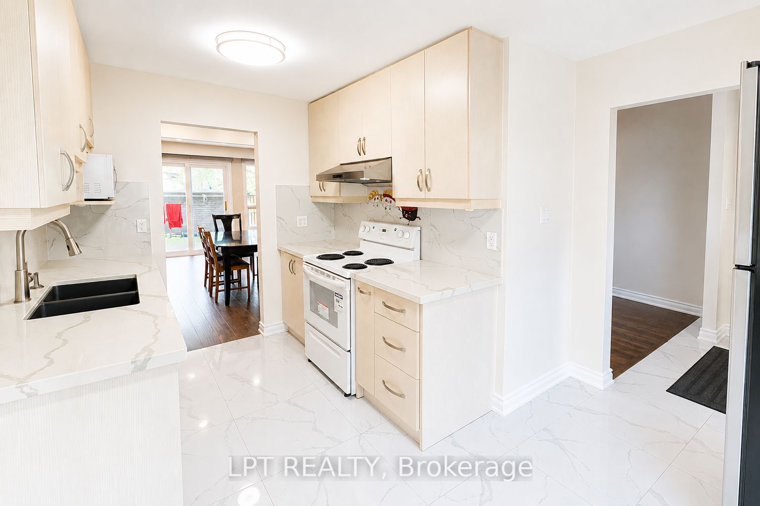 100 Burrows Hall Boulevard 63, Toronto, ON M1B 1M7 photo 2