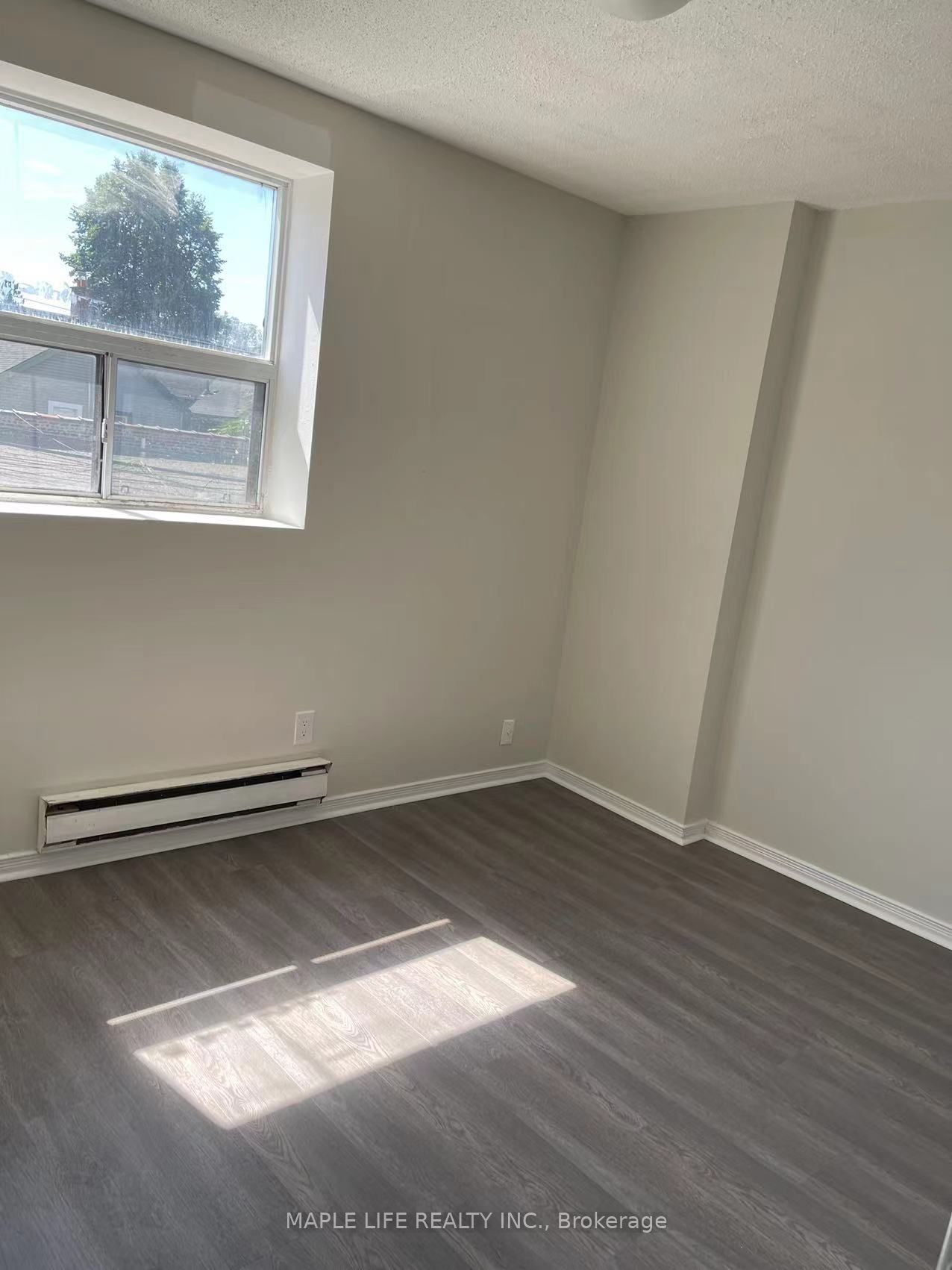 623 Gerrard Street E Unit 3, Toronto, ON M4M 1Y2 photo 3