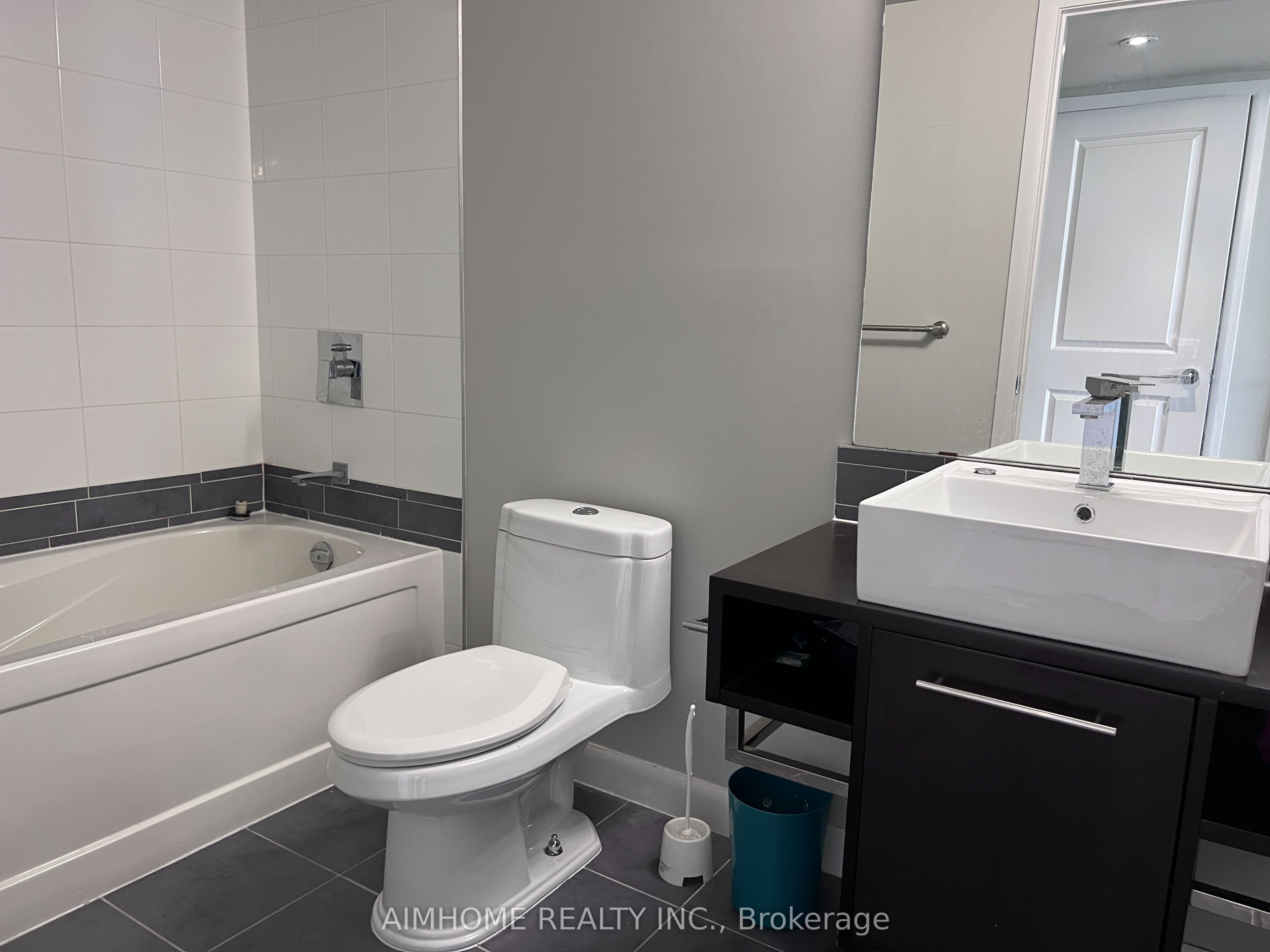 25 Town Centre Court 2902, Toronto, ON M1P 0B4 photo 5
