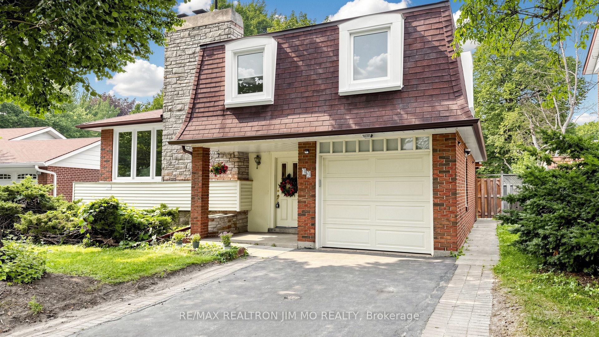 40 Ravencliff Crescent, Toronto, ON M1T 1R8 photo 2
