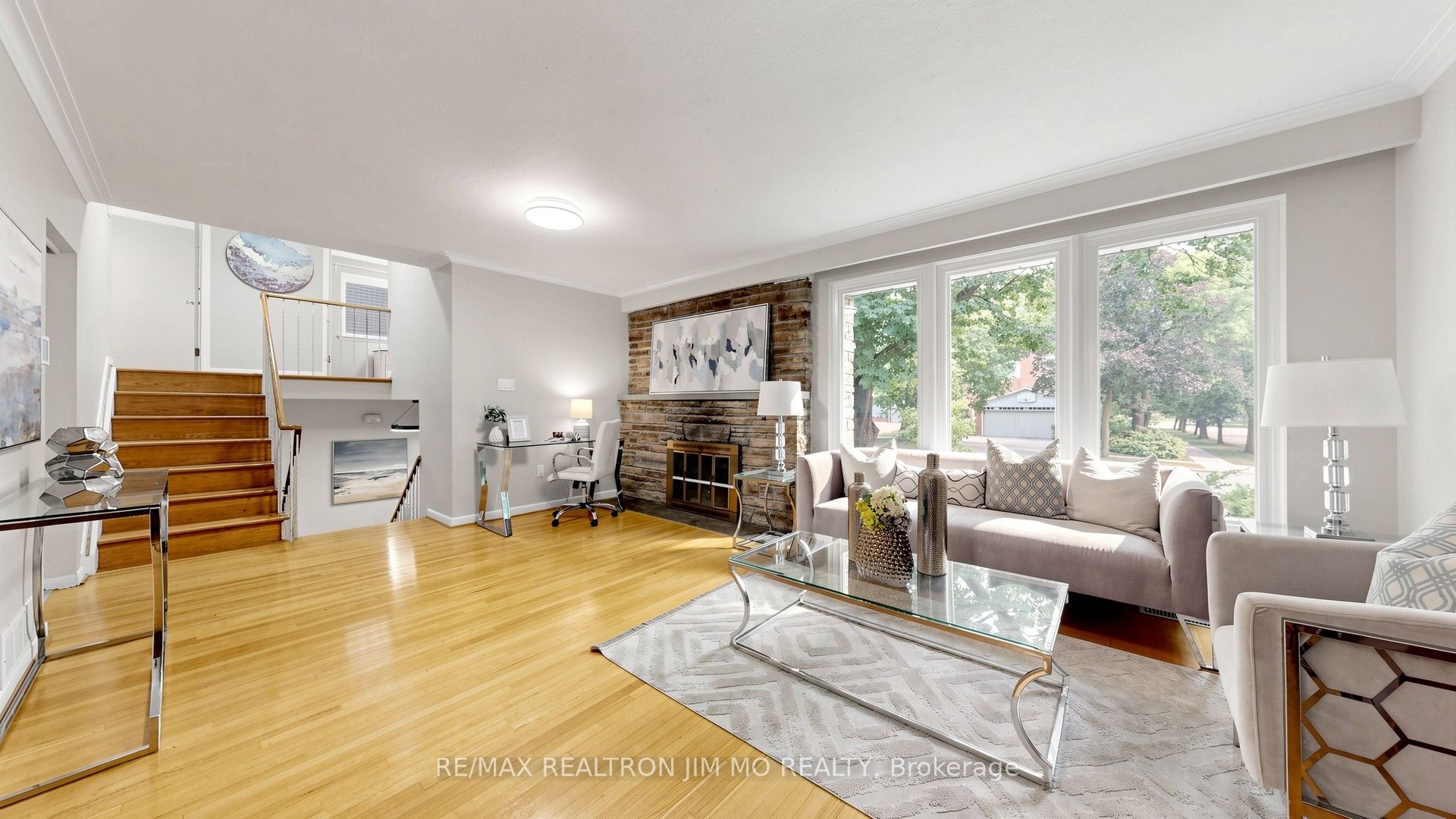 40 Ravencliff Crescent, Toronto, ON M1T 1R8 photo 3