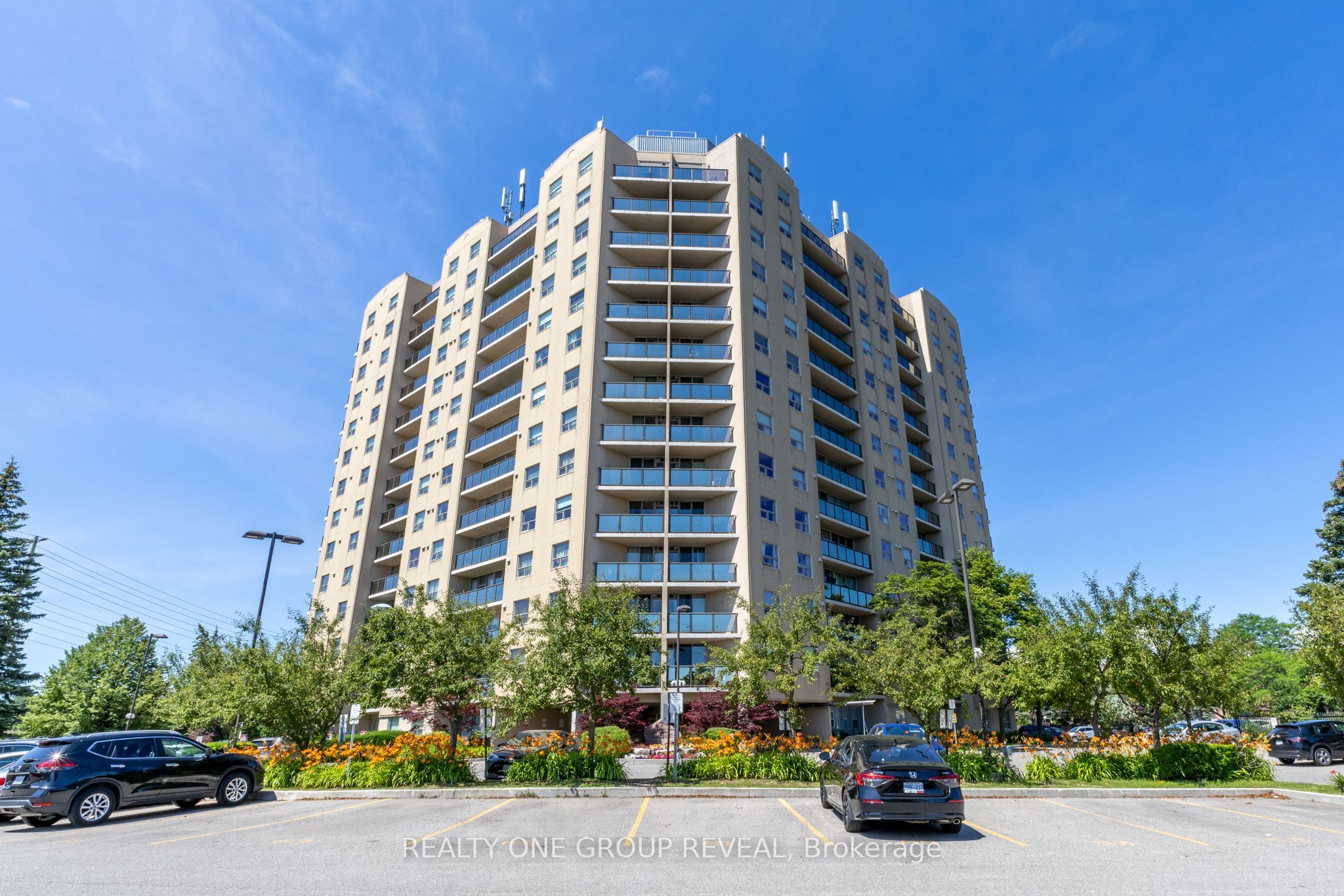 2 Westney Street N 602, Ajax, ON L1T 3H3