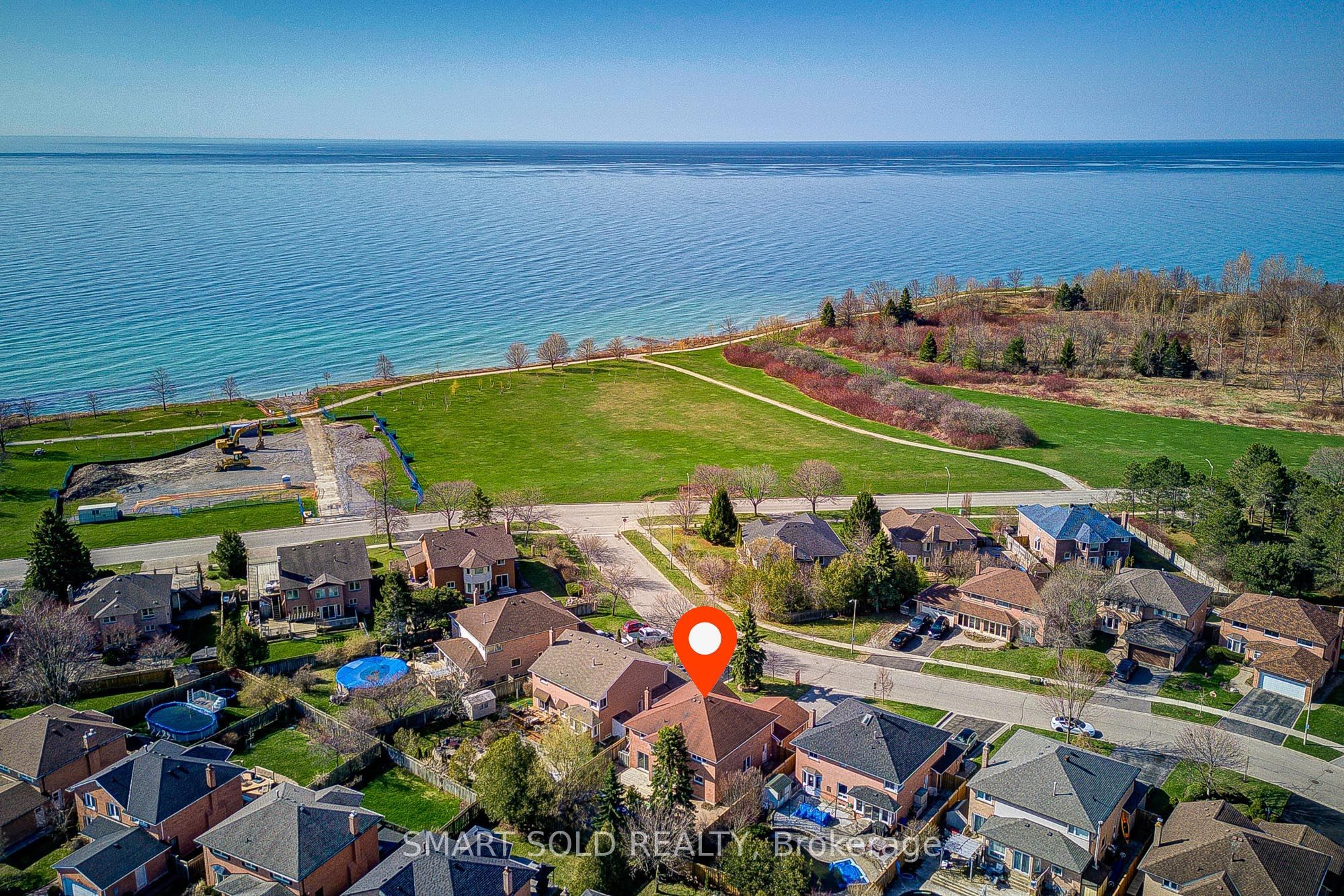 33 Love Crescent, Ajax, ON L1S 4T3 photo 4