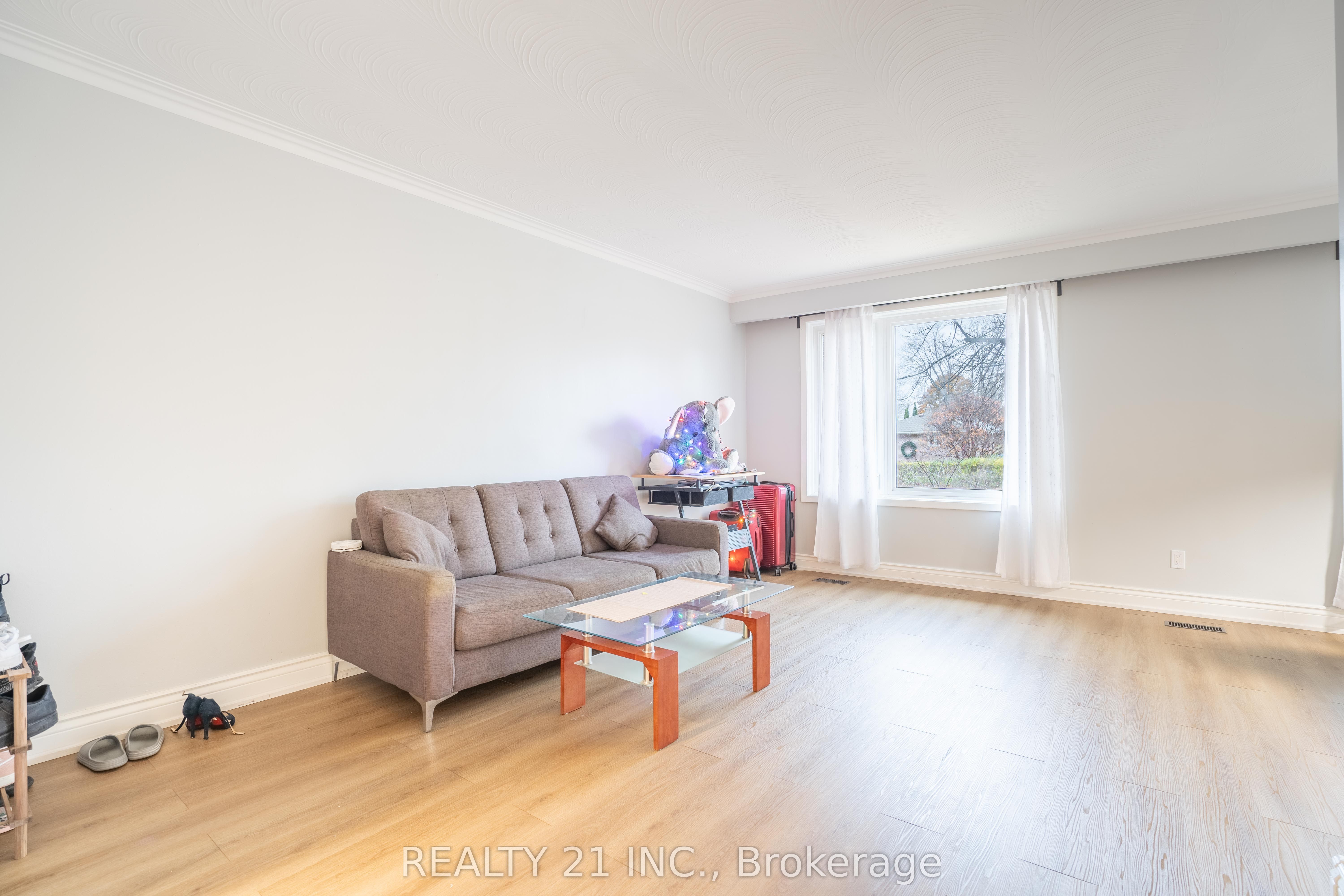 7 Brightside Drive, Toronto, ON M1E 3Y8 photo 5
