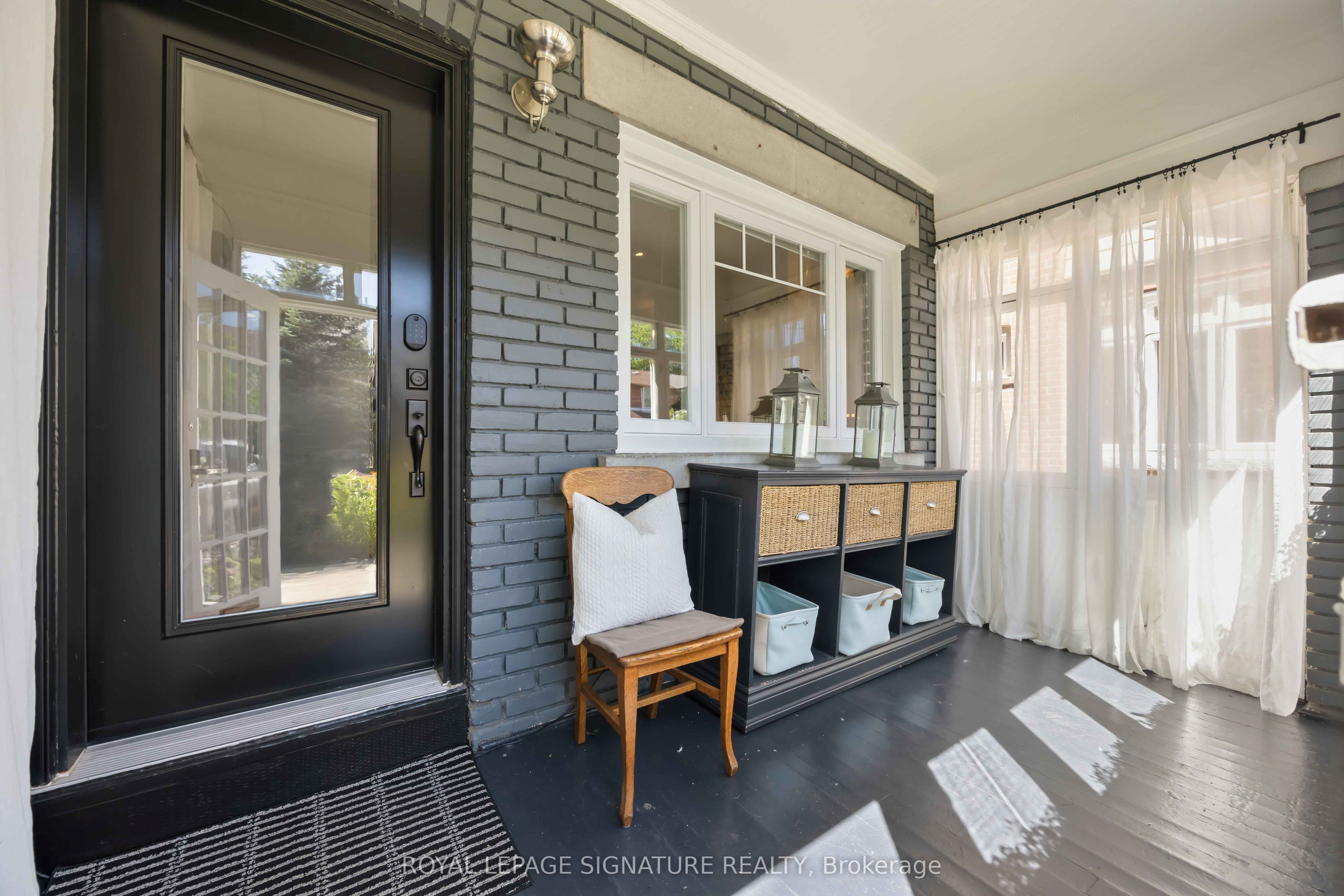 110 Gillard Avenue, Toronto, ON M4J 4N6 photo 4