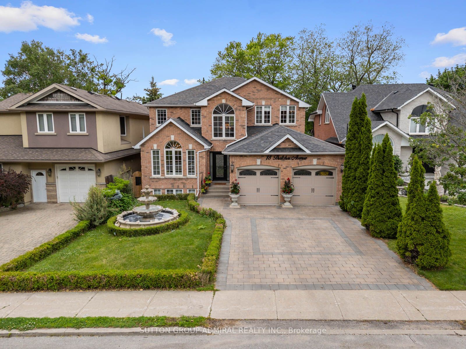 18 Thatcher Avenue, Toronto, ON M1M 2M2 photo 3