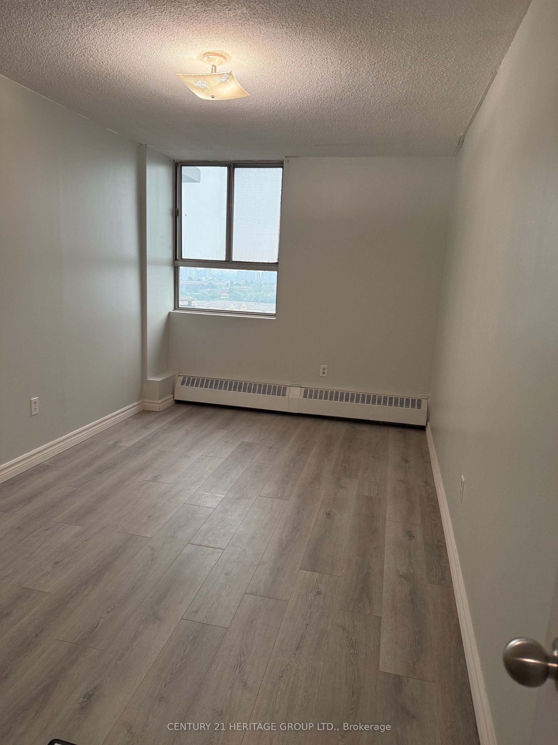 1950 Kennedy Road 1202, Toronto, ON M1P 4S9 photo 3