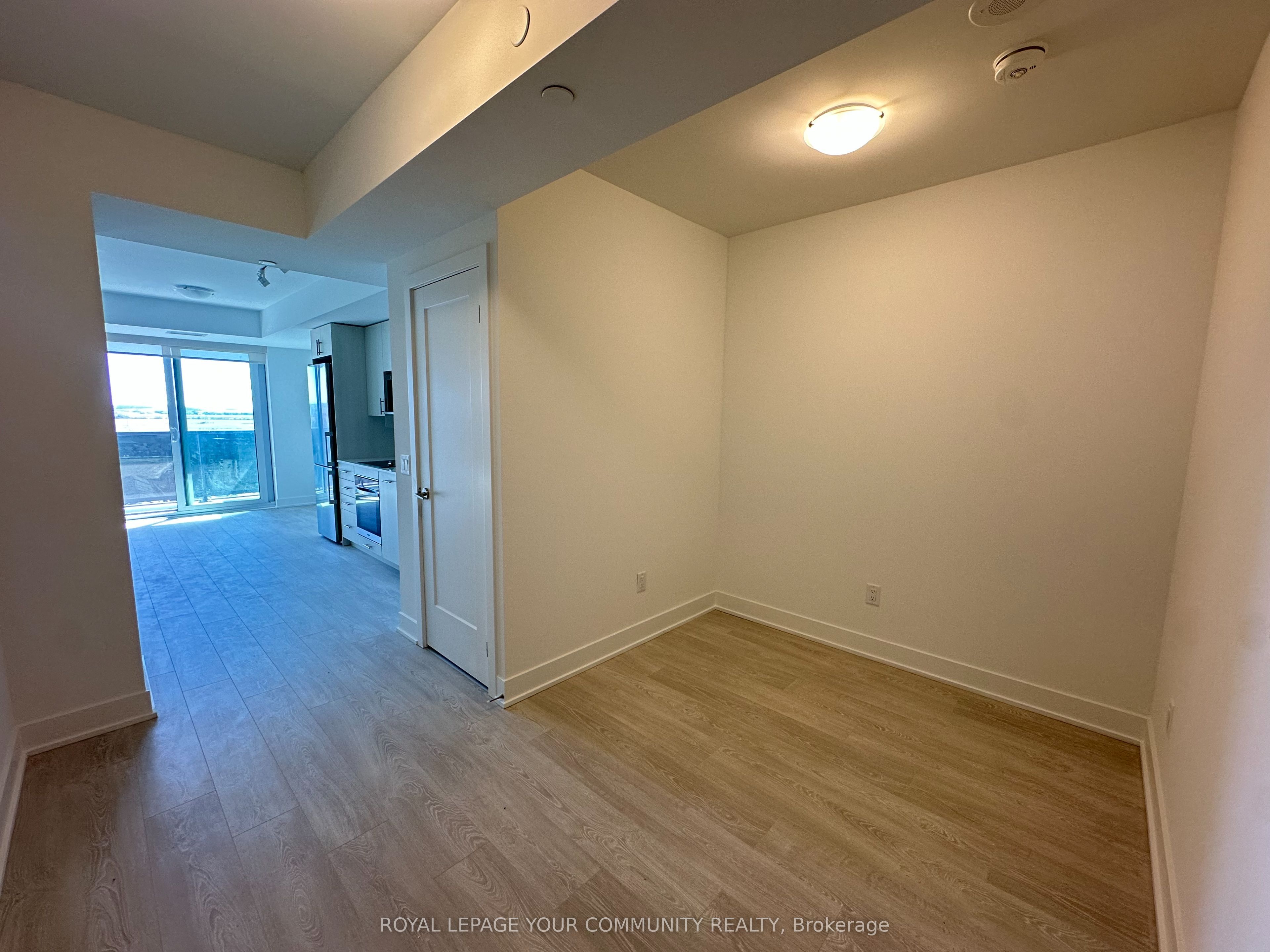 2545 Simcoe Street N 2001, Oshawa, ON L1L 0W3 photo 4
