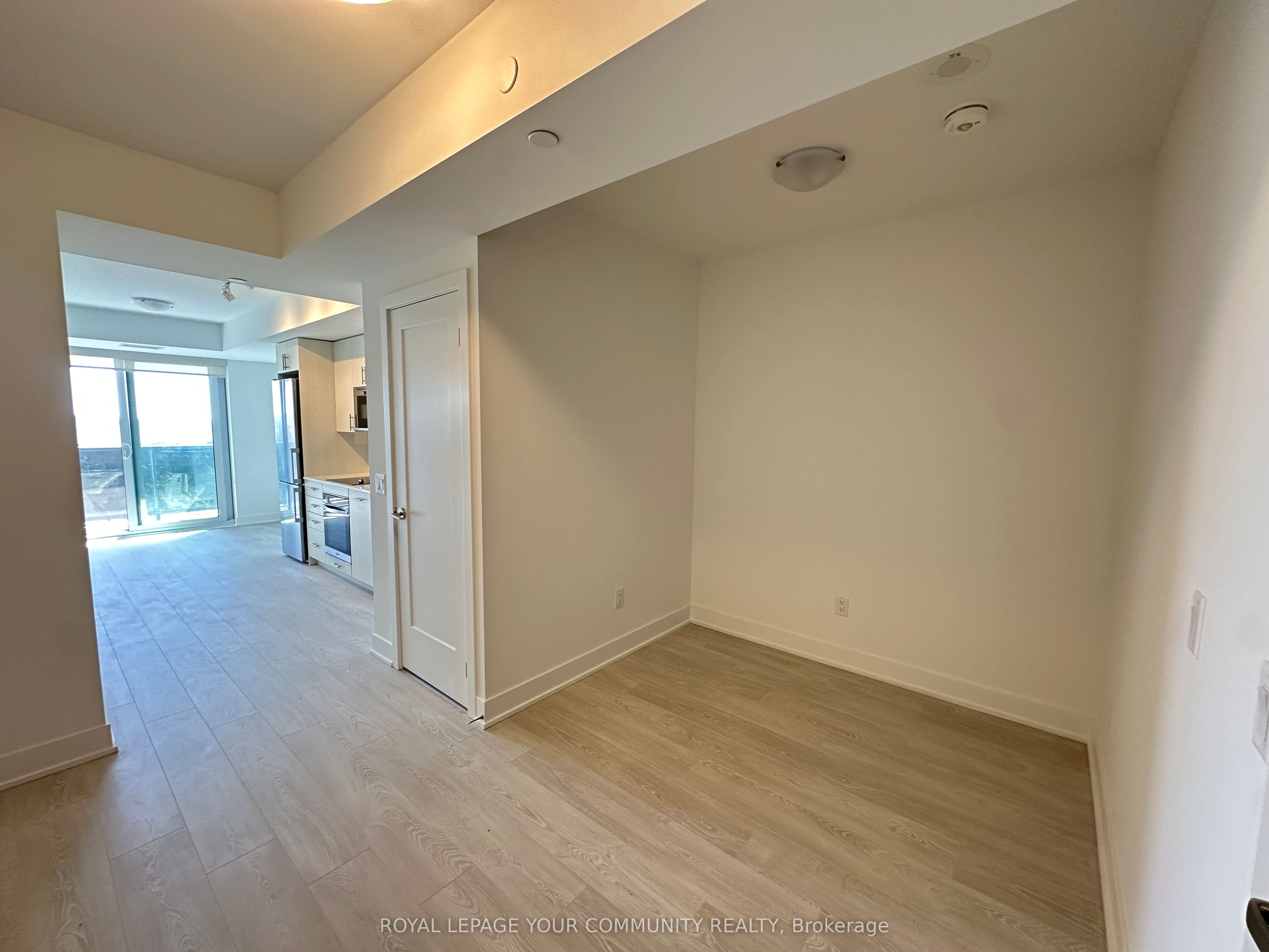 2545 Simcoe Street N 2001, Oshawa, ON L1L 0W3 photo 5