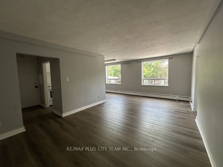 316 Saguenay Avenue 06, Oshawa, ON L1J 2N1 photo 3