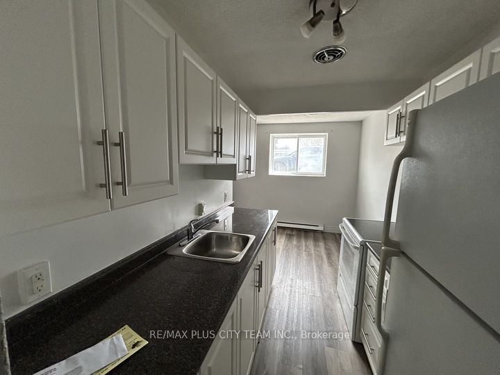 200 Park Road 101, Oshawa, ON L1J 4L8 photo 4
