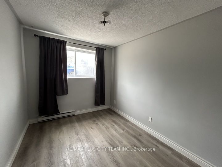 200 Park Road 101, Oshawa, ON L1J 4L8 photo 5