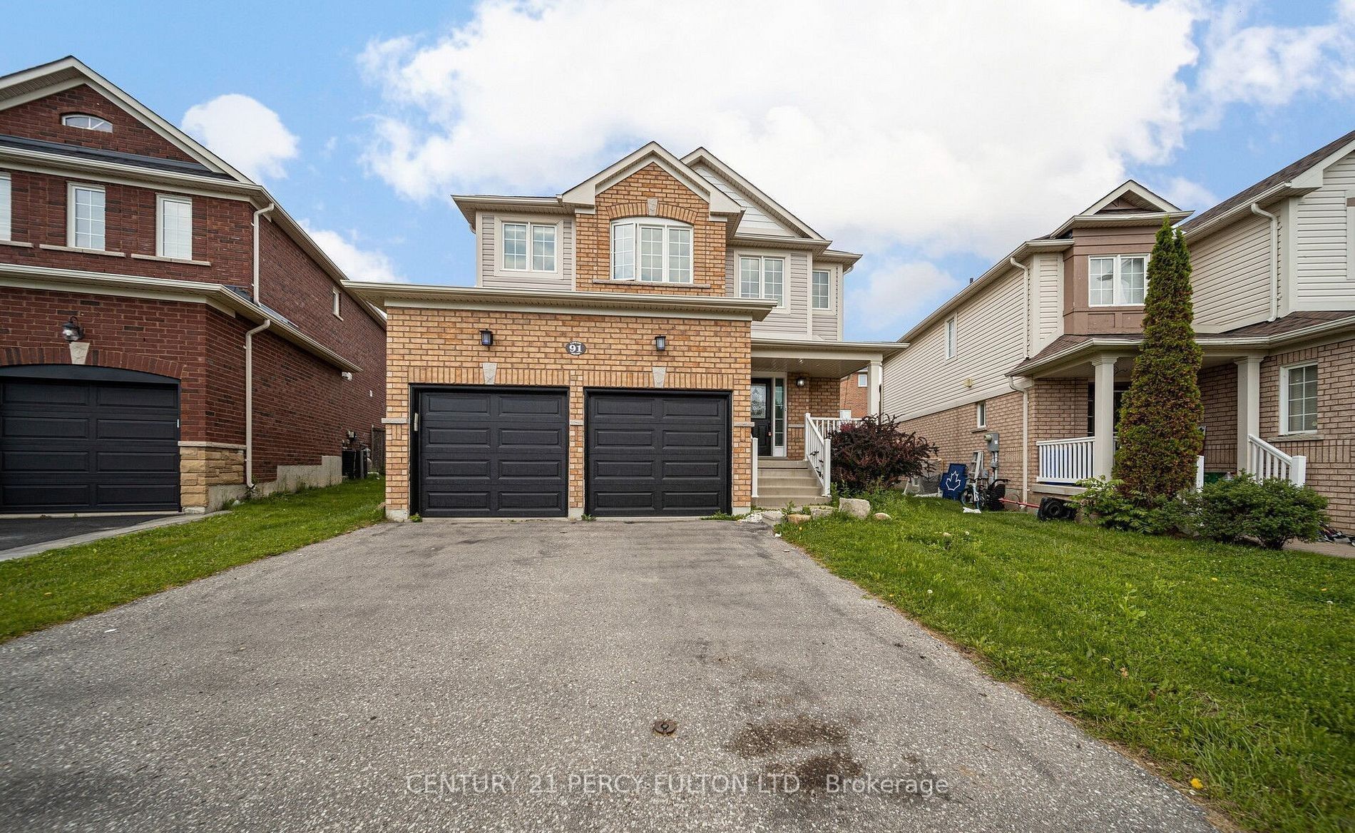 91 Laprade Square, Clarington, ON L1C 0C9 photo 2