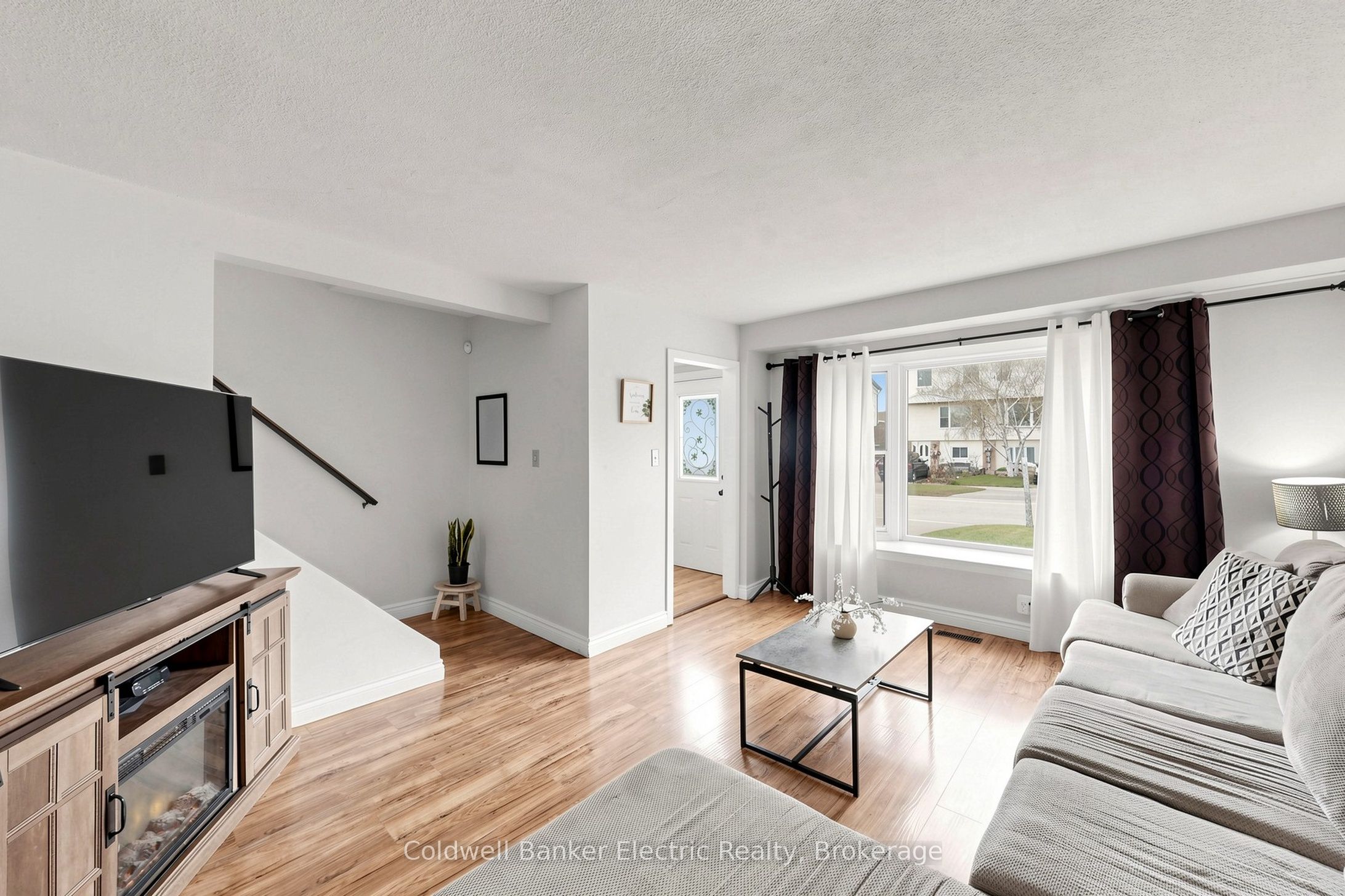 900 Southridge Street, Oshawa, ON L1H 8A5 photo 4