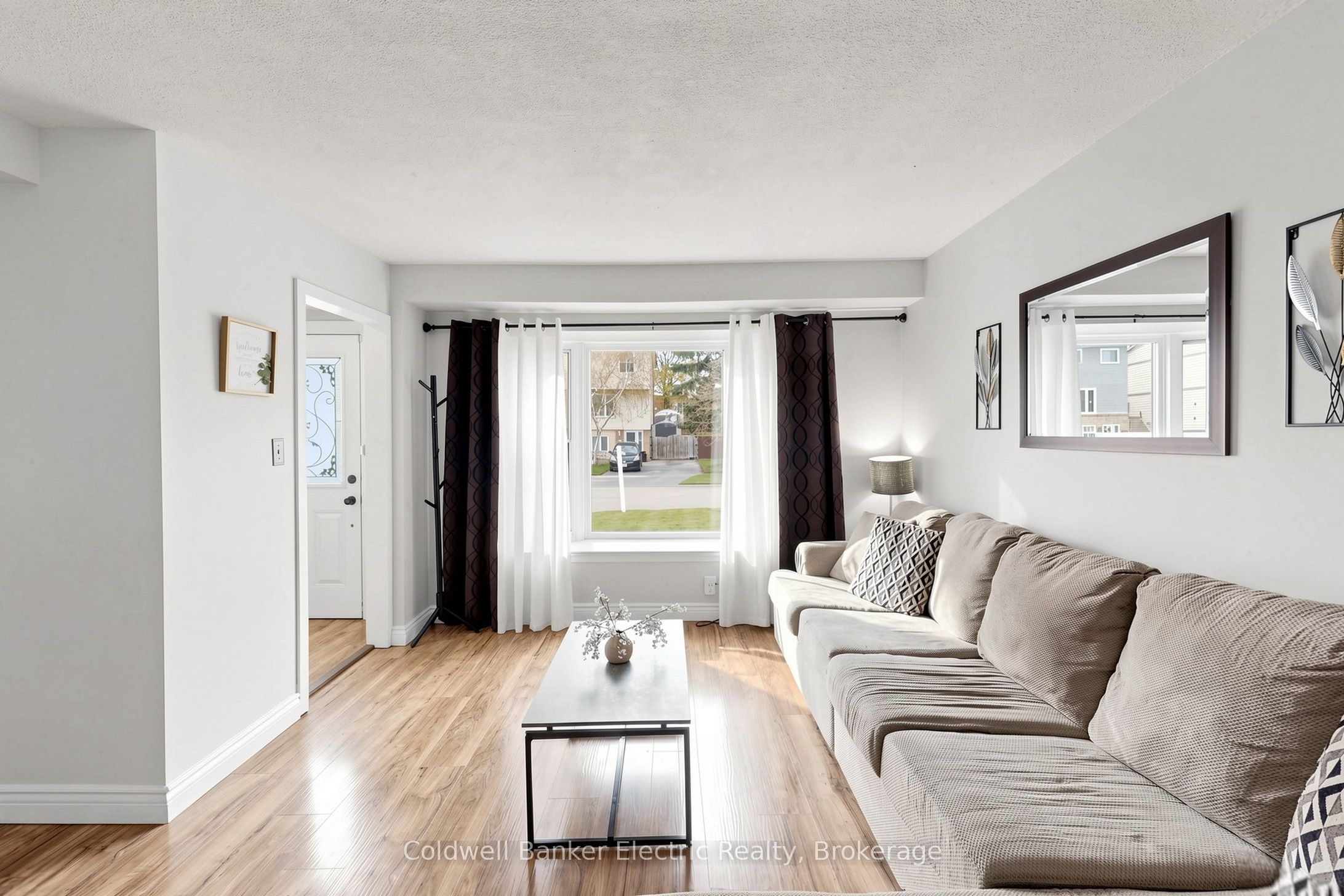 900 Southridge Street, Oshawa, ON L1H 8A5 photo 5