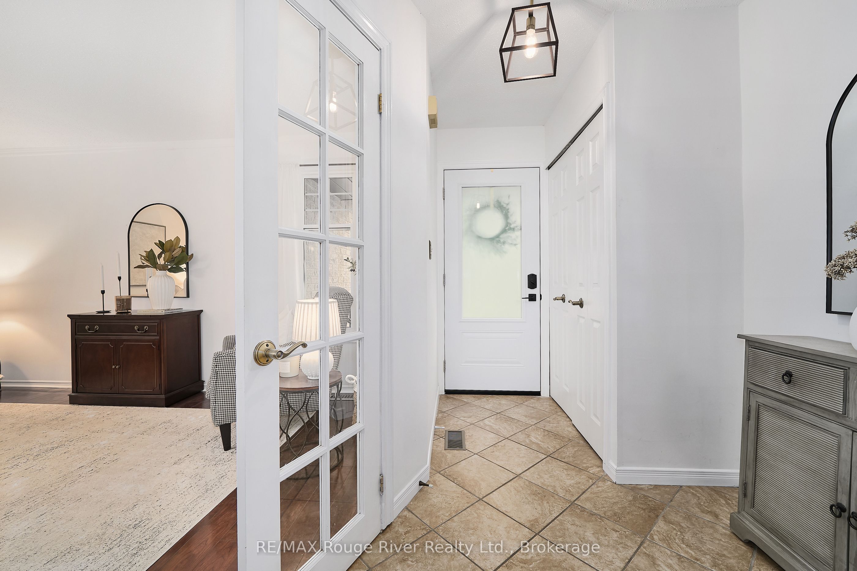 12 Goldring Drive, Whitby, ON L1P 1C1 photo 3