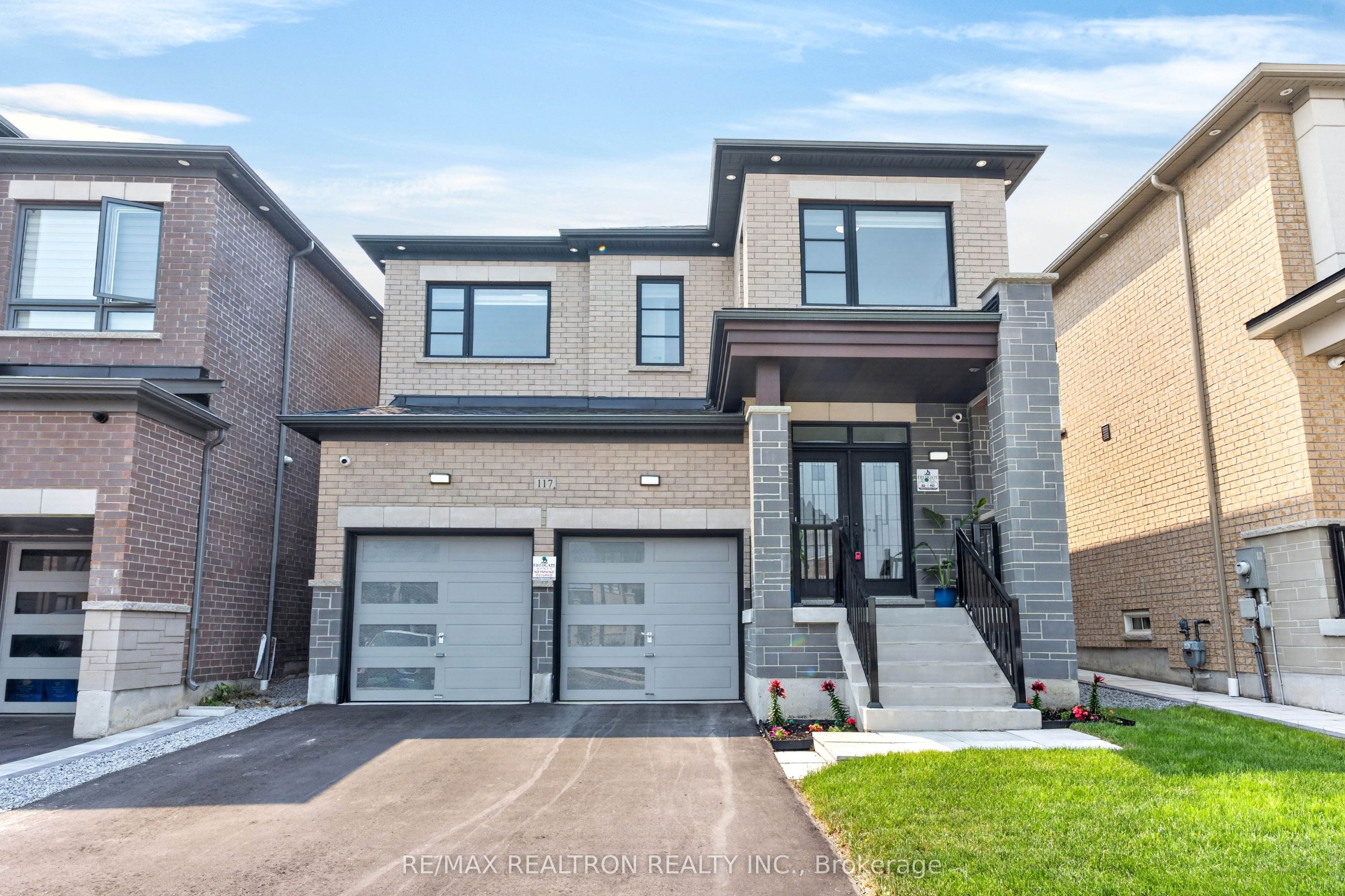 117 Micklefield Avenue, Whitby, ON L1P 0L3