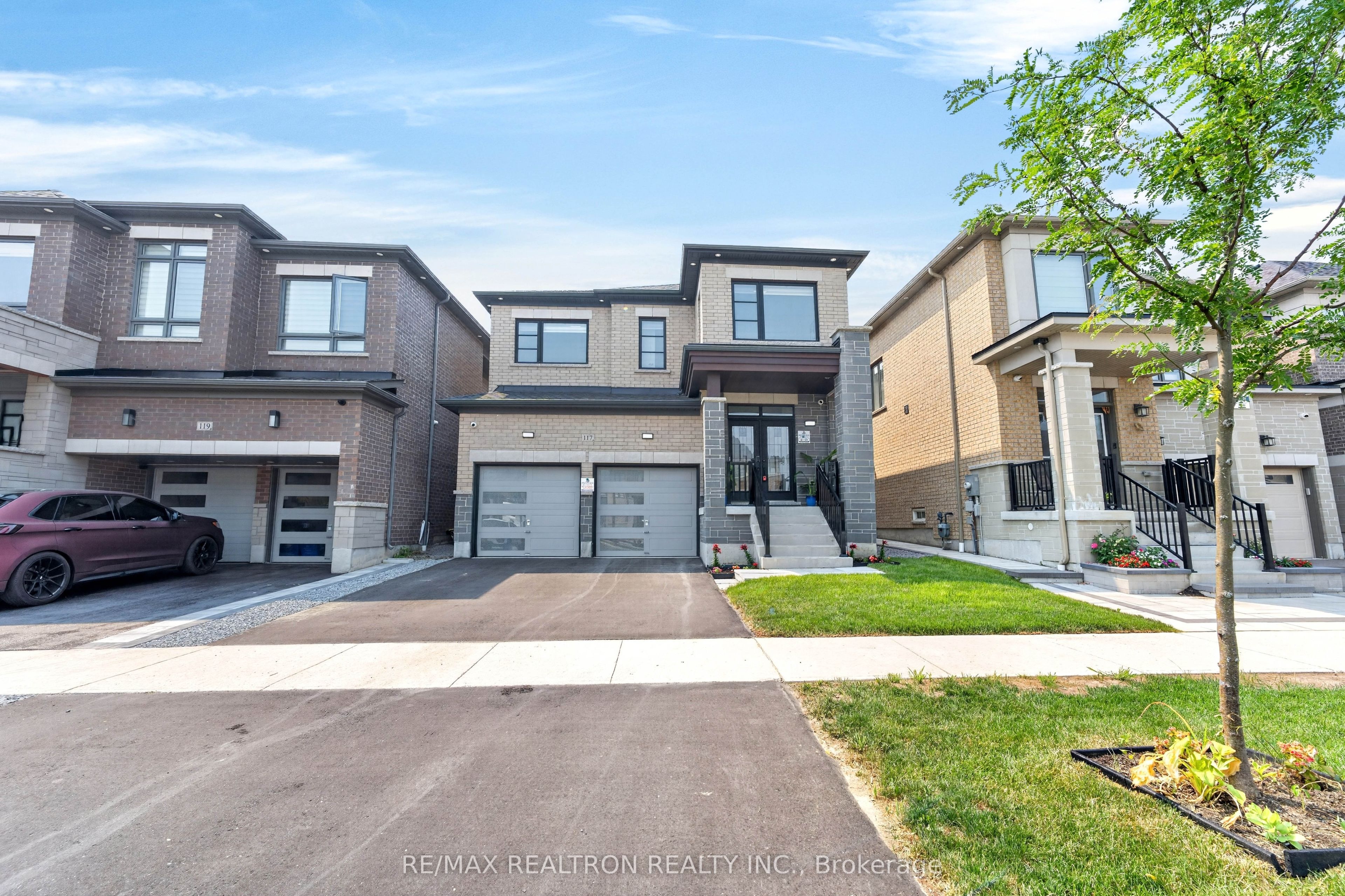 117 Micklefield Avenue, Whitby, ON L1P 0L3 photo 2