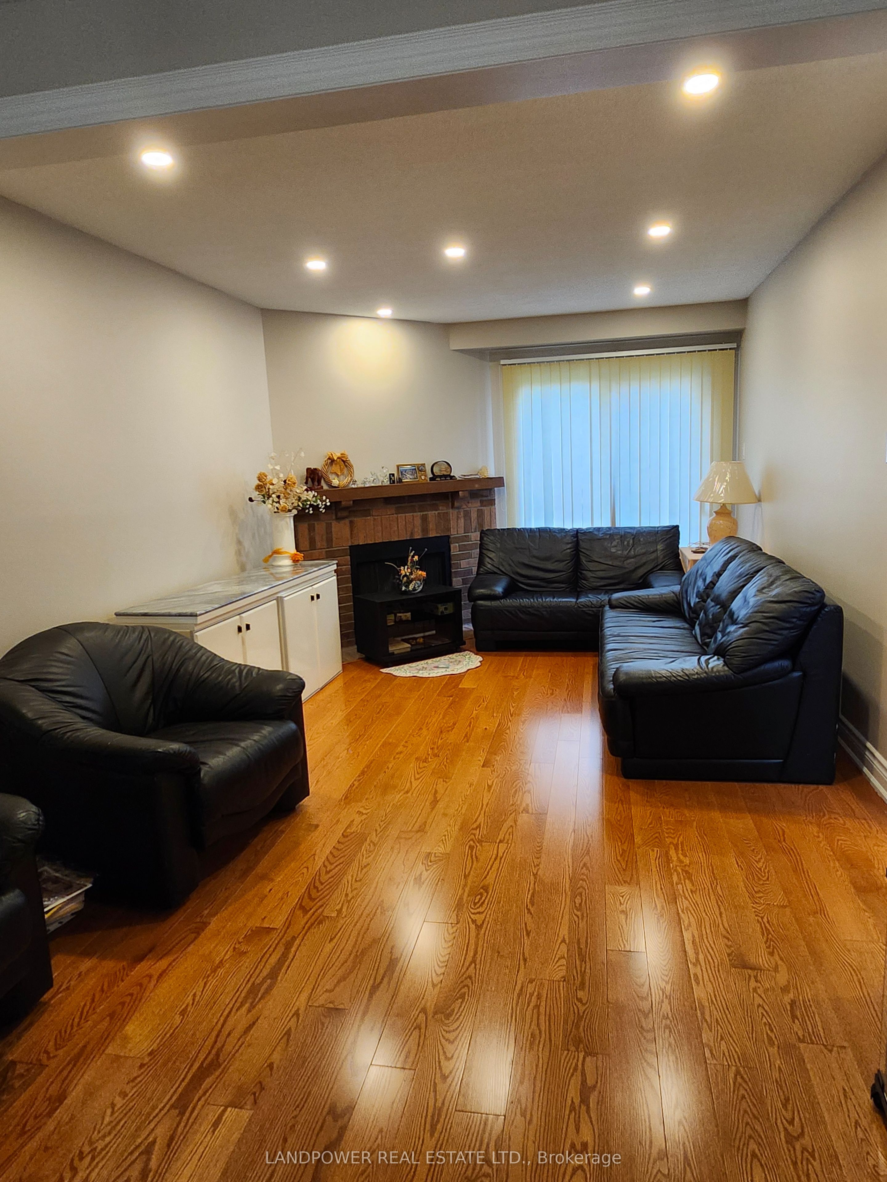 79 Coverdale Crescent, Toronto, ON M1V 2S6 photo 3