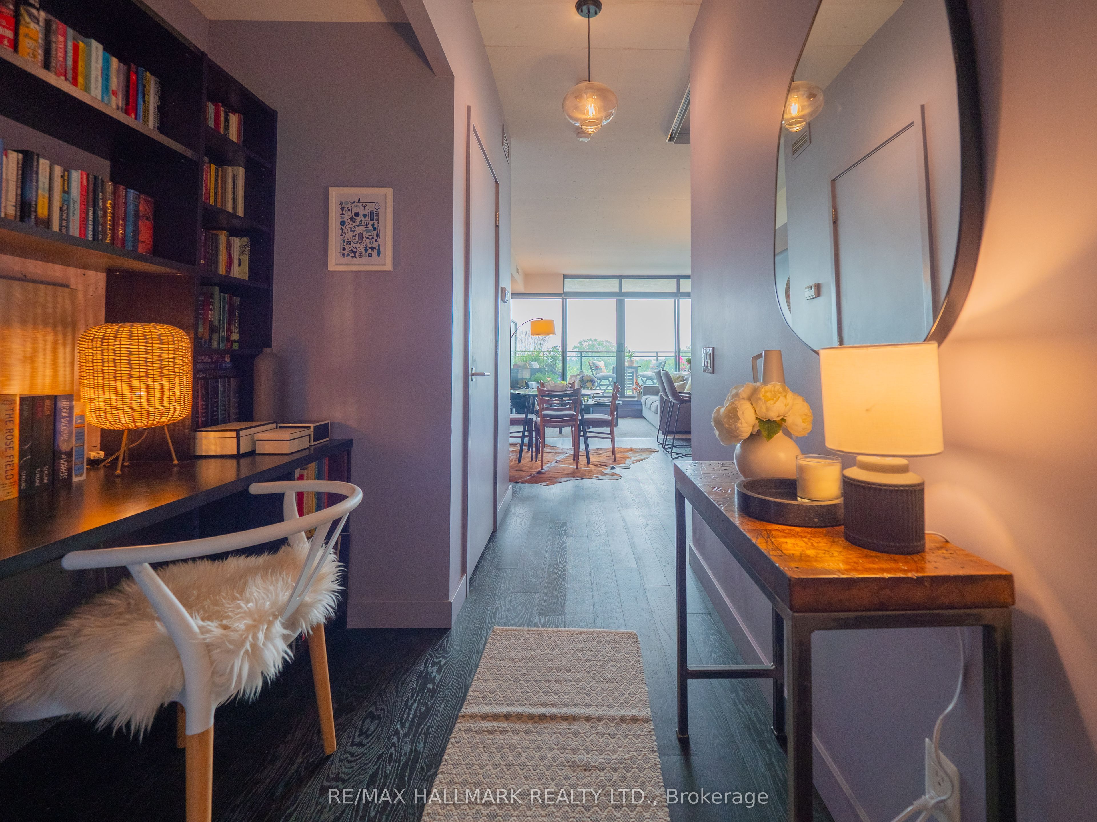 90 Broadview Avenue 602, Toronto, ON M4M 0A7 photo 2