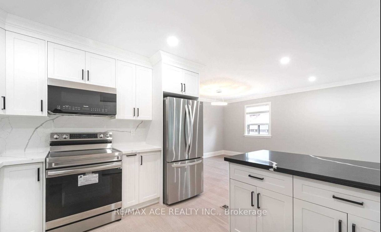 16 Compton Drive Main, Toronto, ON M1R 4A6 photo 5