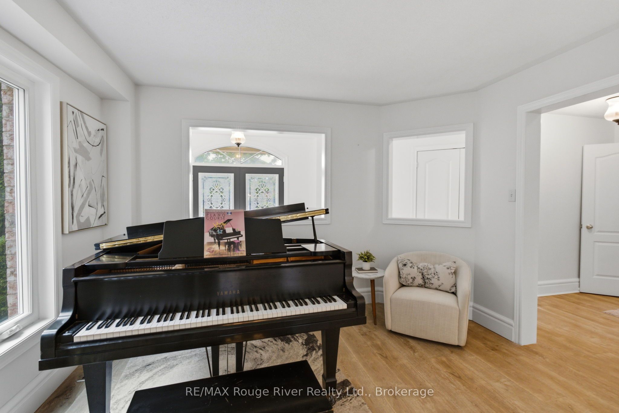 17 Floree Street, Whitby, ON L1R 3B2 photo 5
