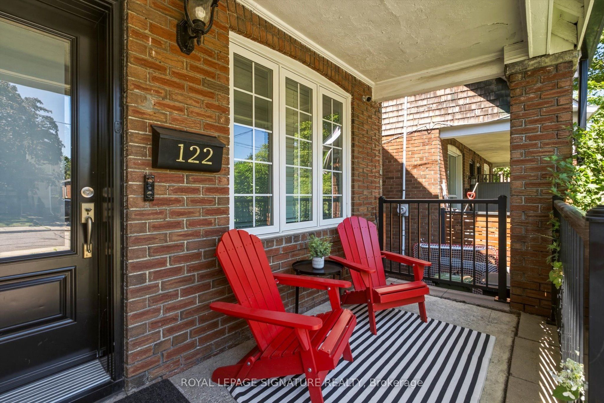 122 Holborne Avenue, Toronto, ON M4C 2R4 photo 2