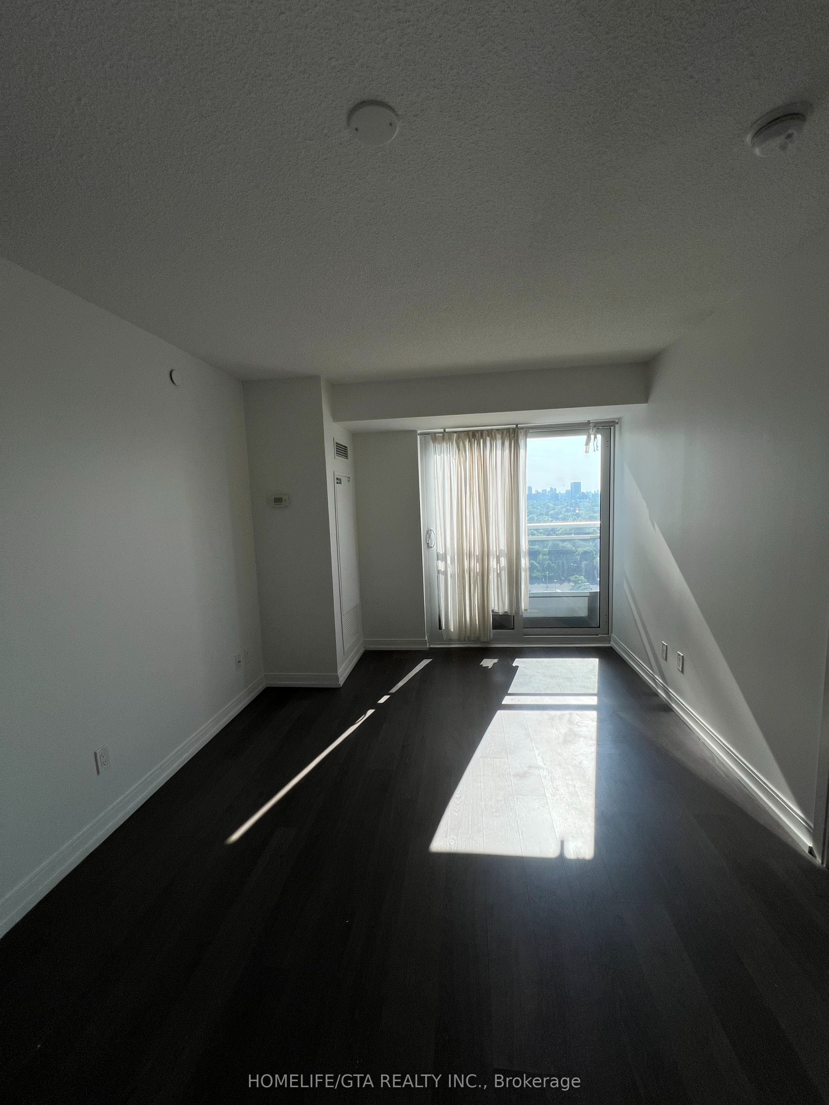 255 Village Green Square 1905, Toronto, ON M1S 0L7 photo 5