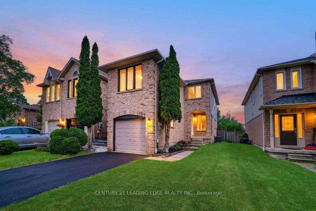137 Timber Mill Avenue, Whitby, ON L1R 2H3