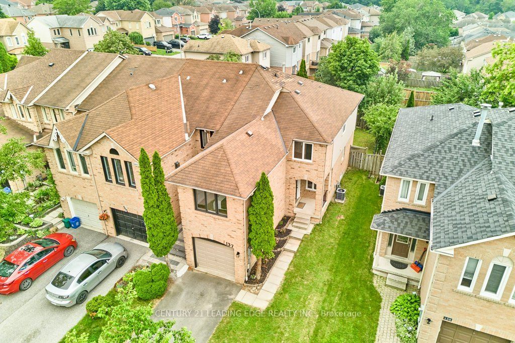 137 Timber Mill Avenue, Whitby, ON L1R 2H3 photo 5