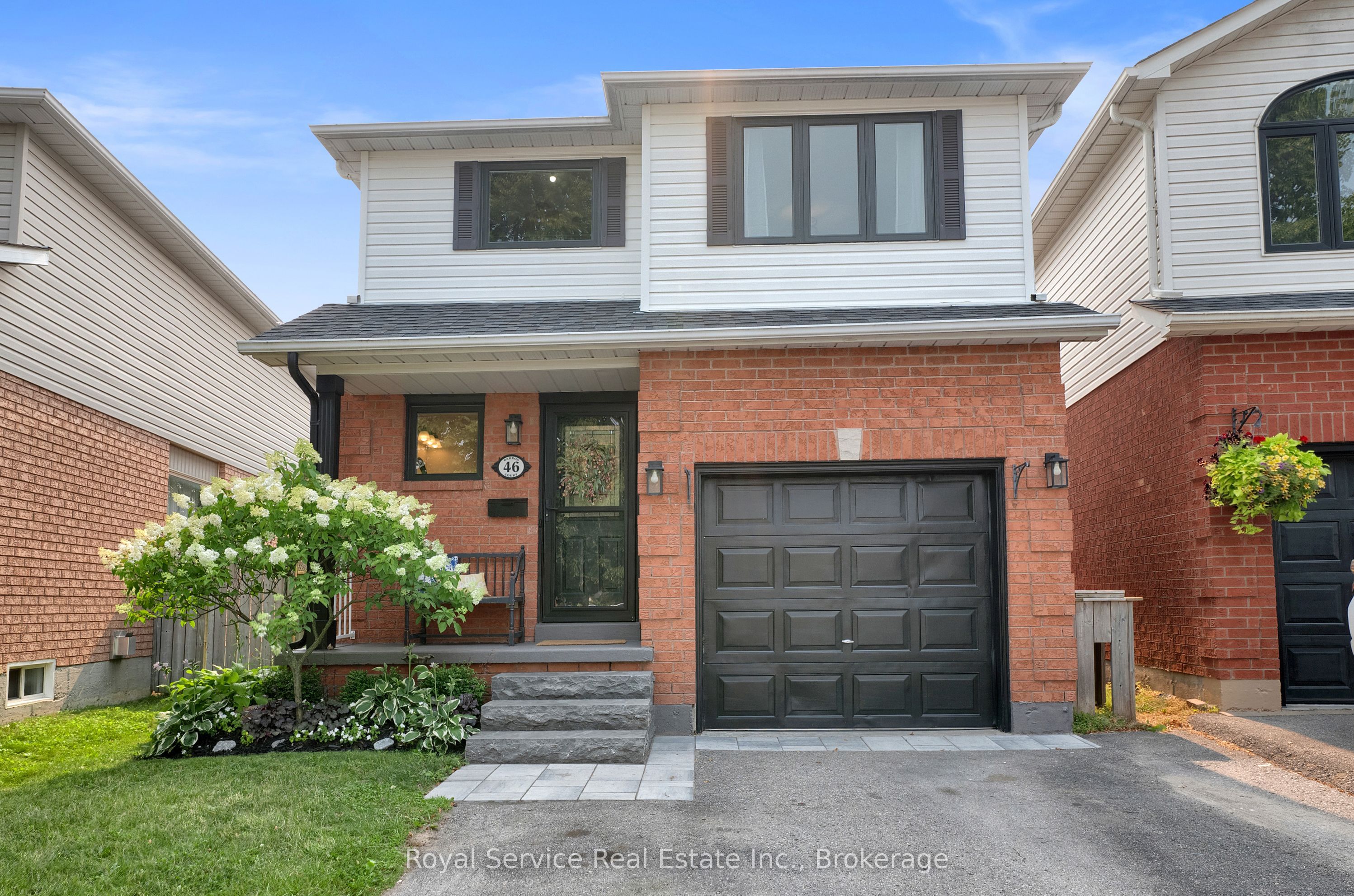 46 Barron Court, Clarington, ON L1E 2G9 photo 2
