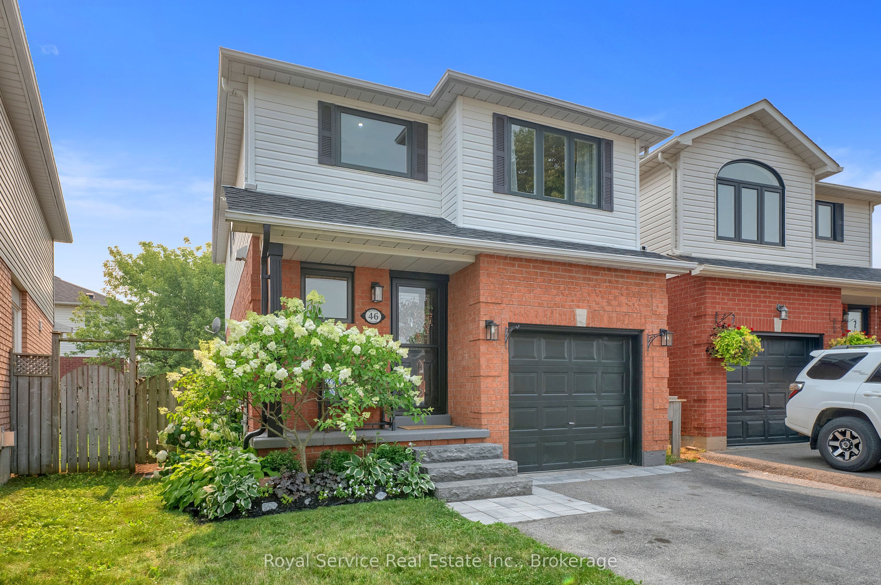 46 Barron Court, Clarington, ON L1E 2G9 photo 3