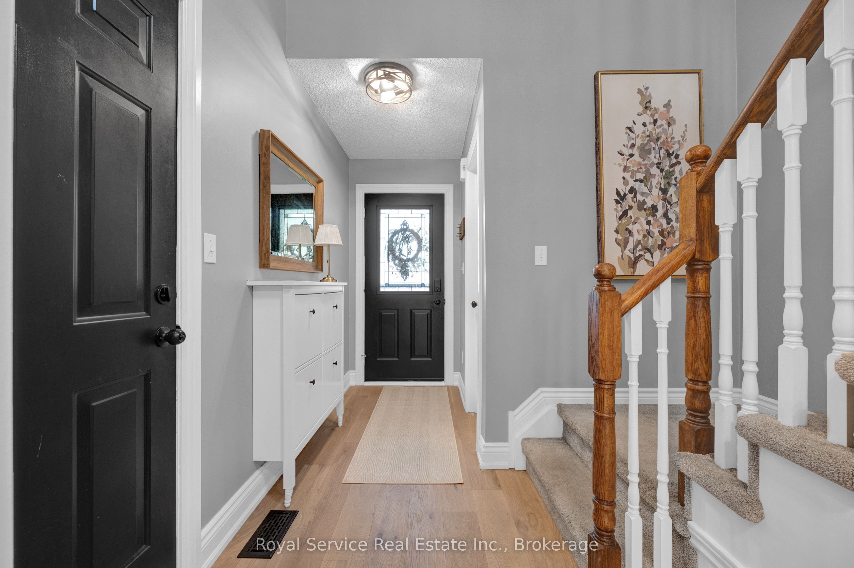 46 Barron Court, Clarington, ON L1E 2G9 photo 4