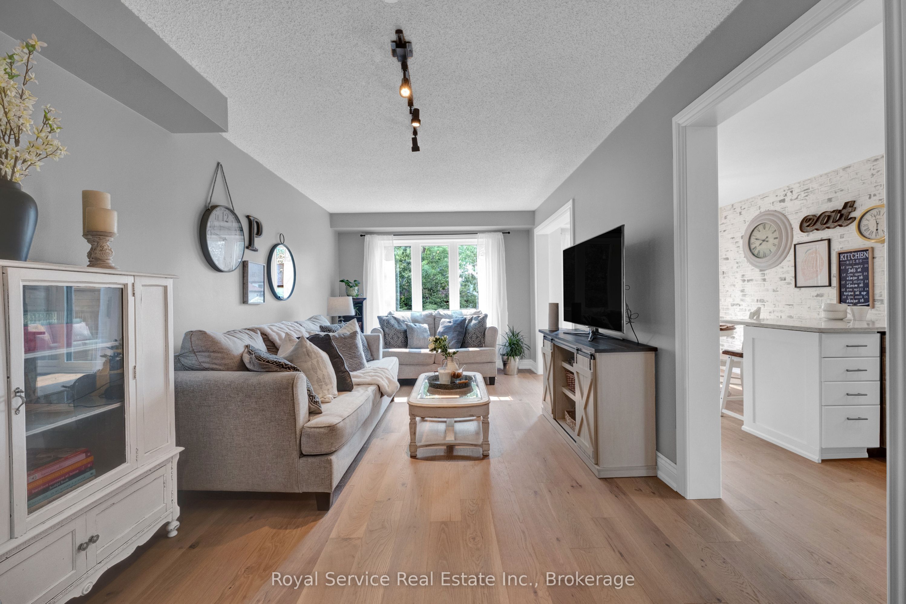 46 Barron Court, Clarington, ON L1E 2G9 photo 5