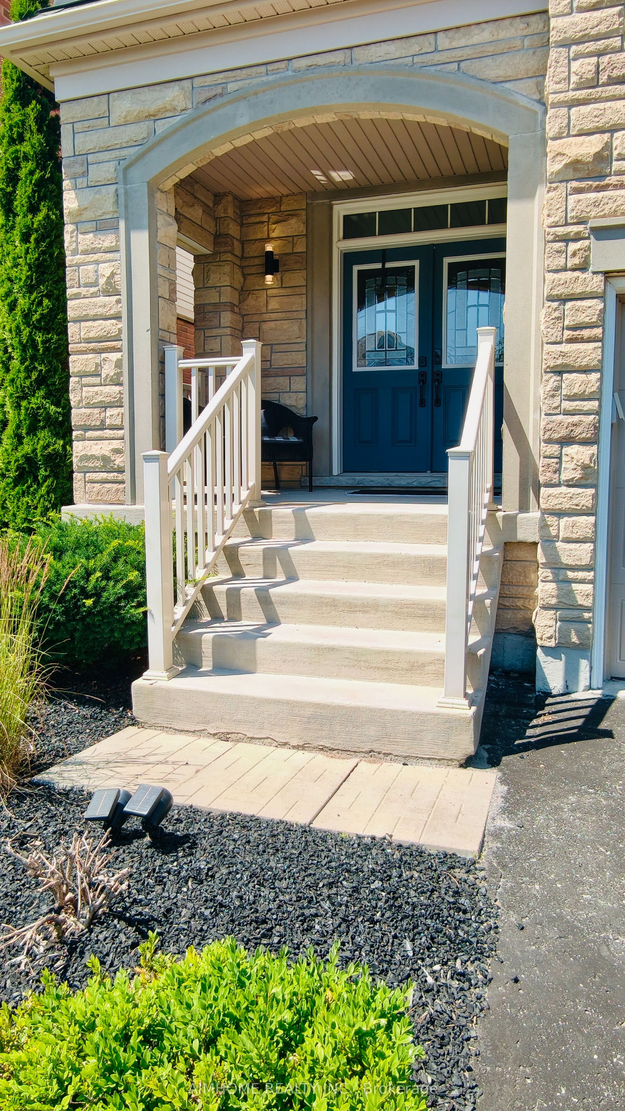 1993 Cocklin Crescent, Oshawa, ON L1K 0T6 photo 4