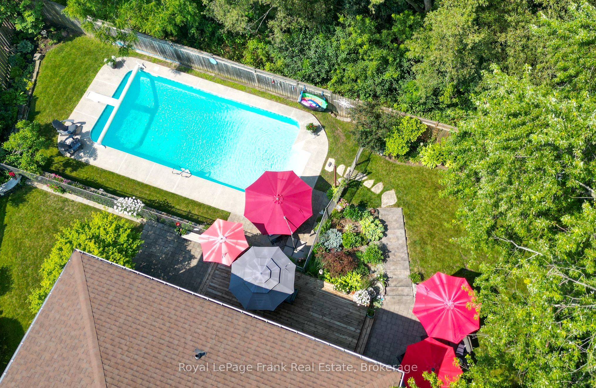 19 Ann Arbour Court, Whitby, ON L1N 5T7 photo 3